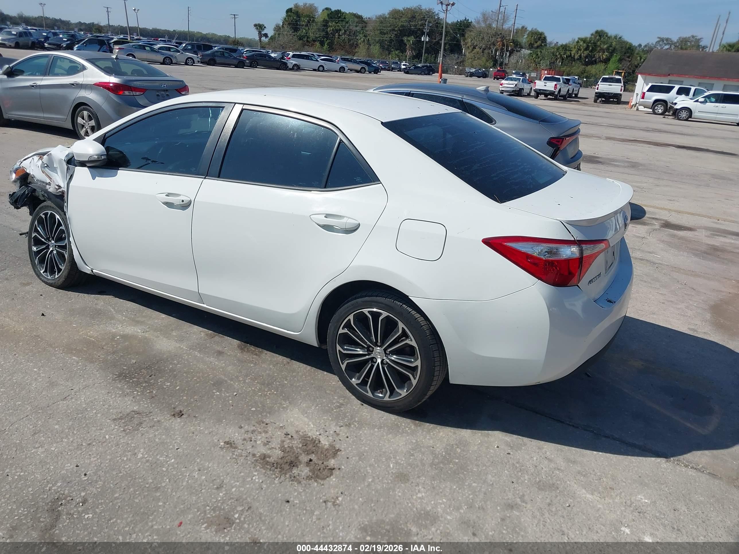 TOYOTA COROLLA image 3