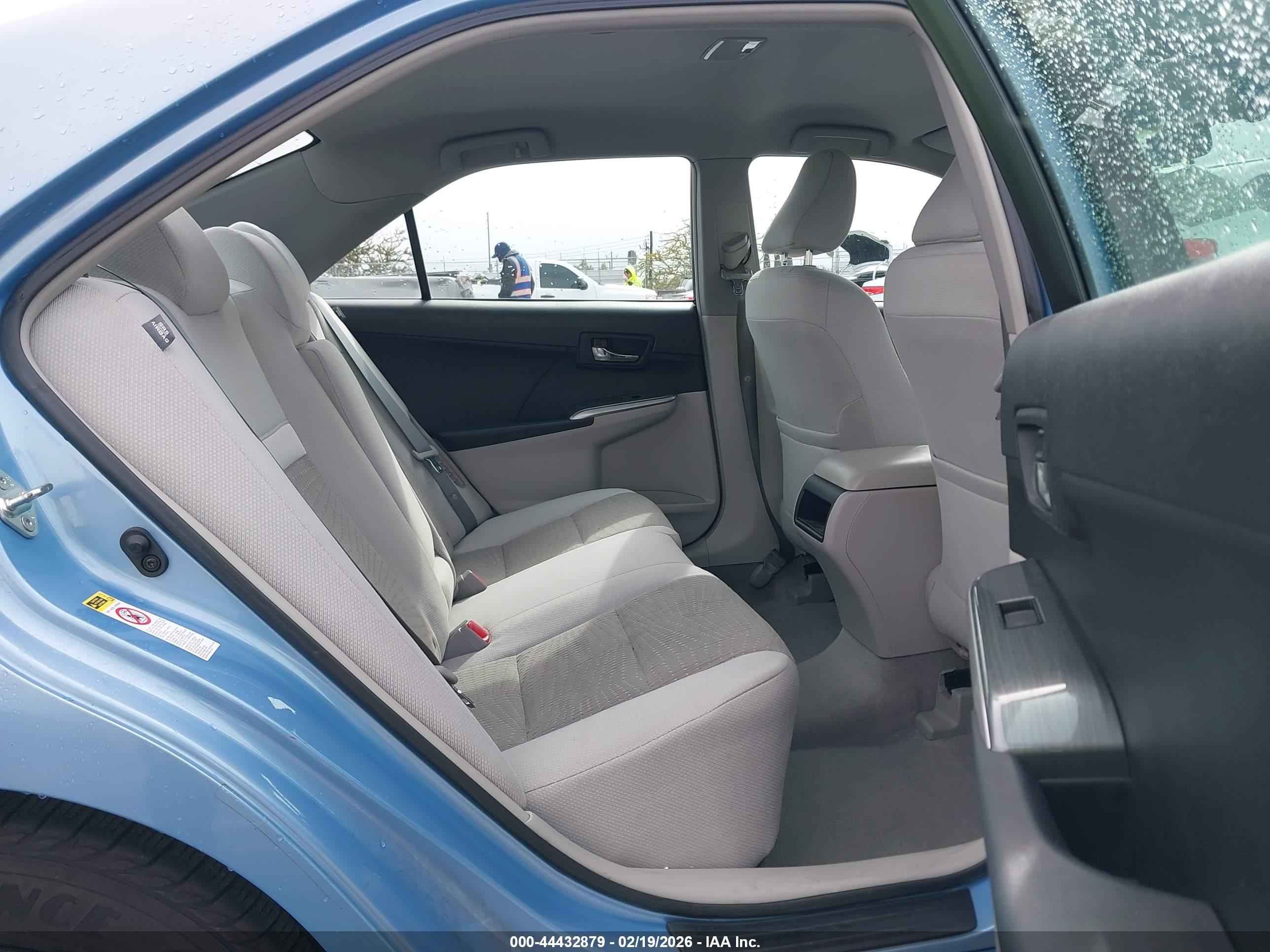 TOYOTA CAMRY image 8