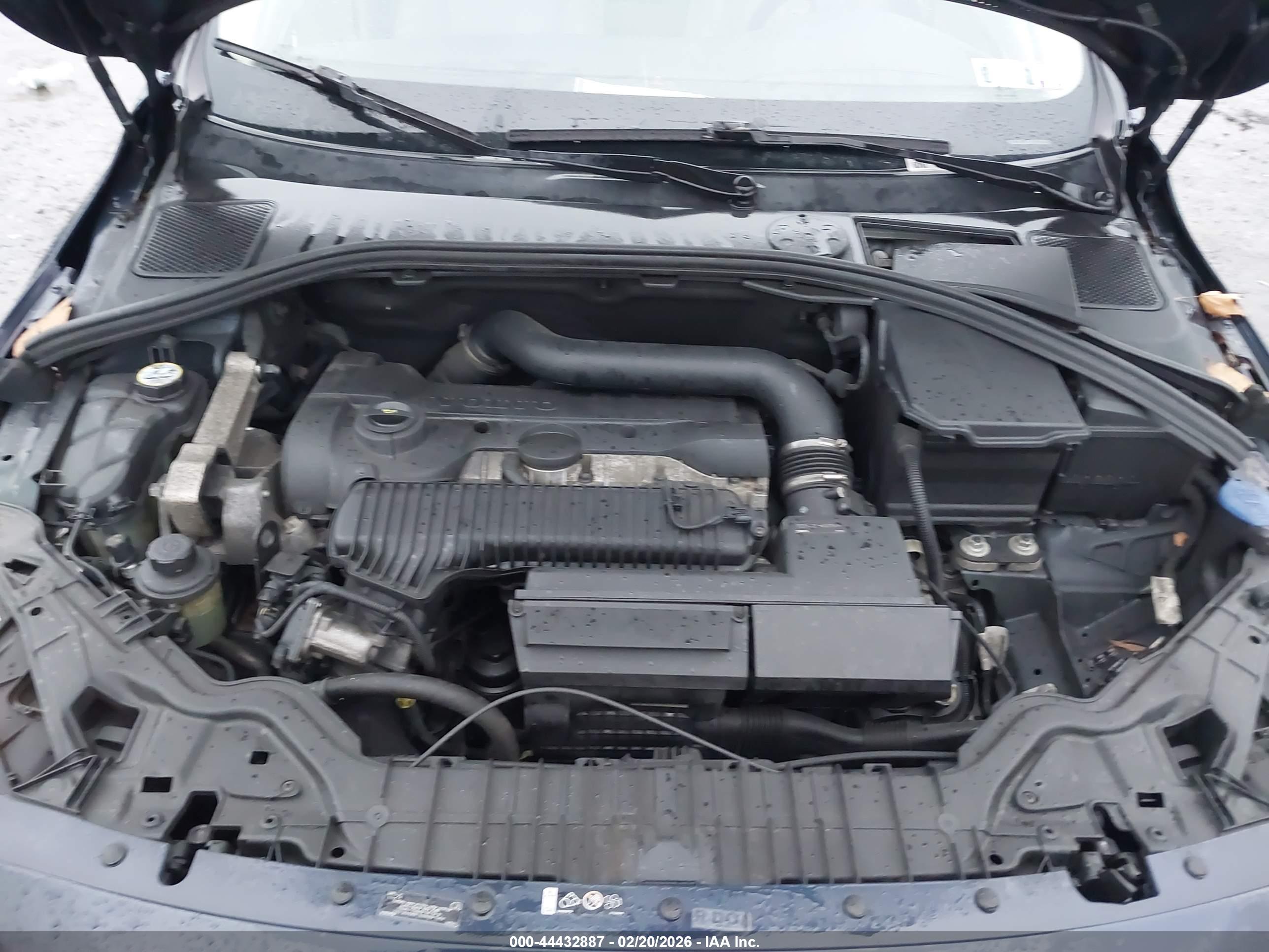 VOLVO S60 image 10