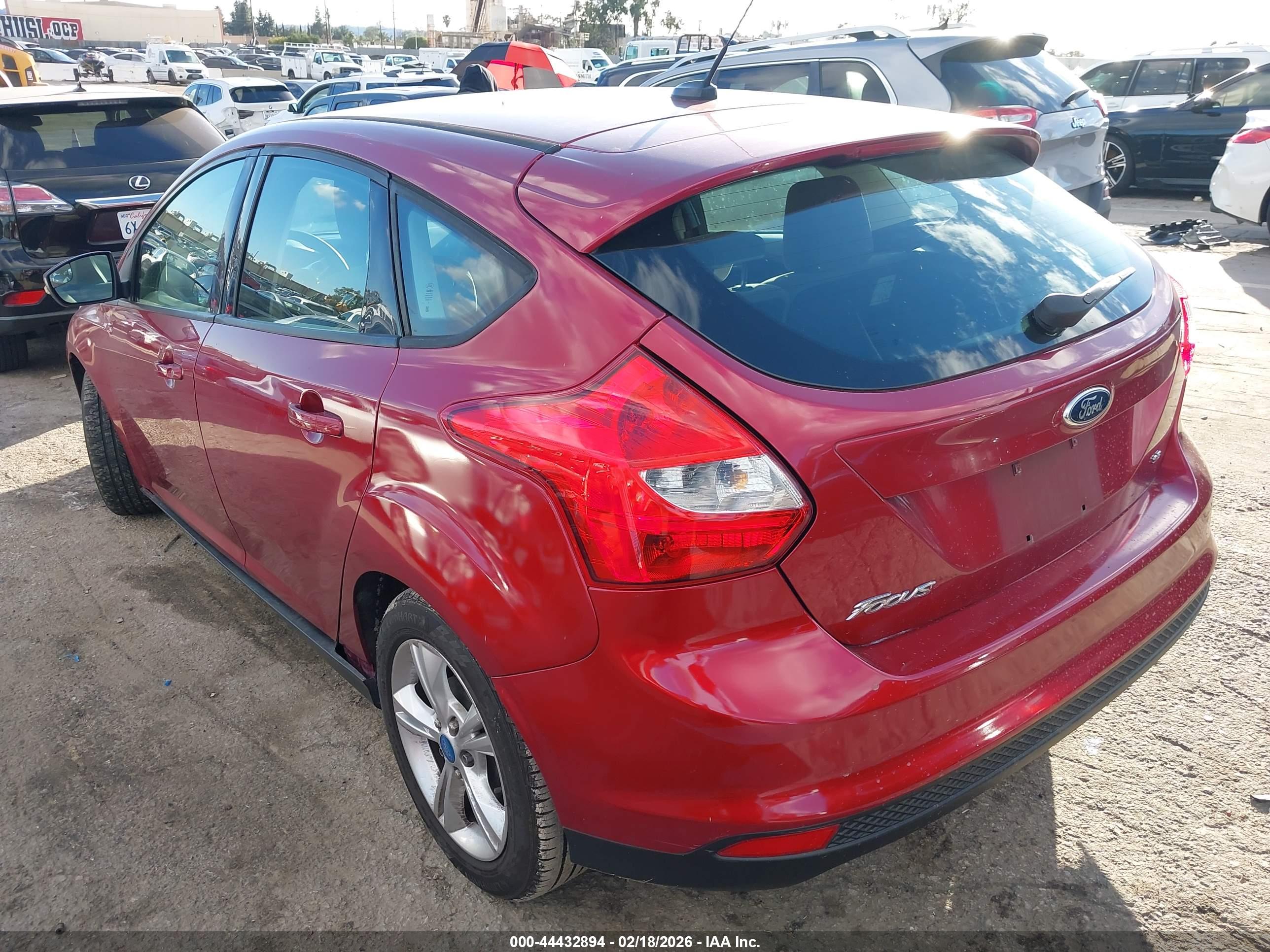 FORD FOCUS image 3