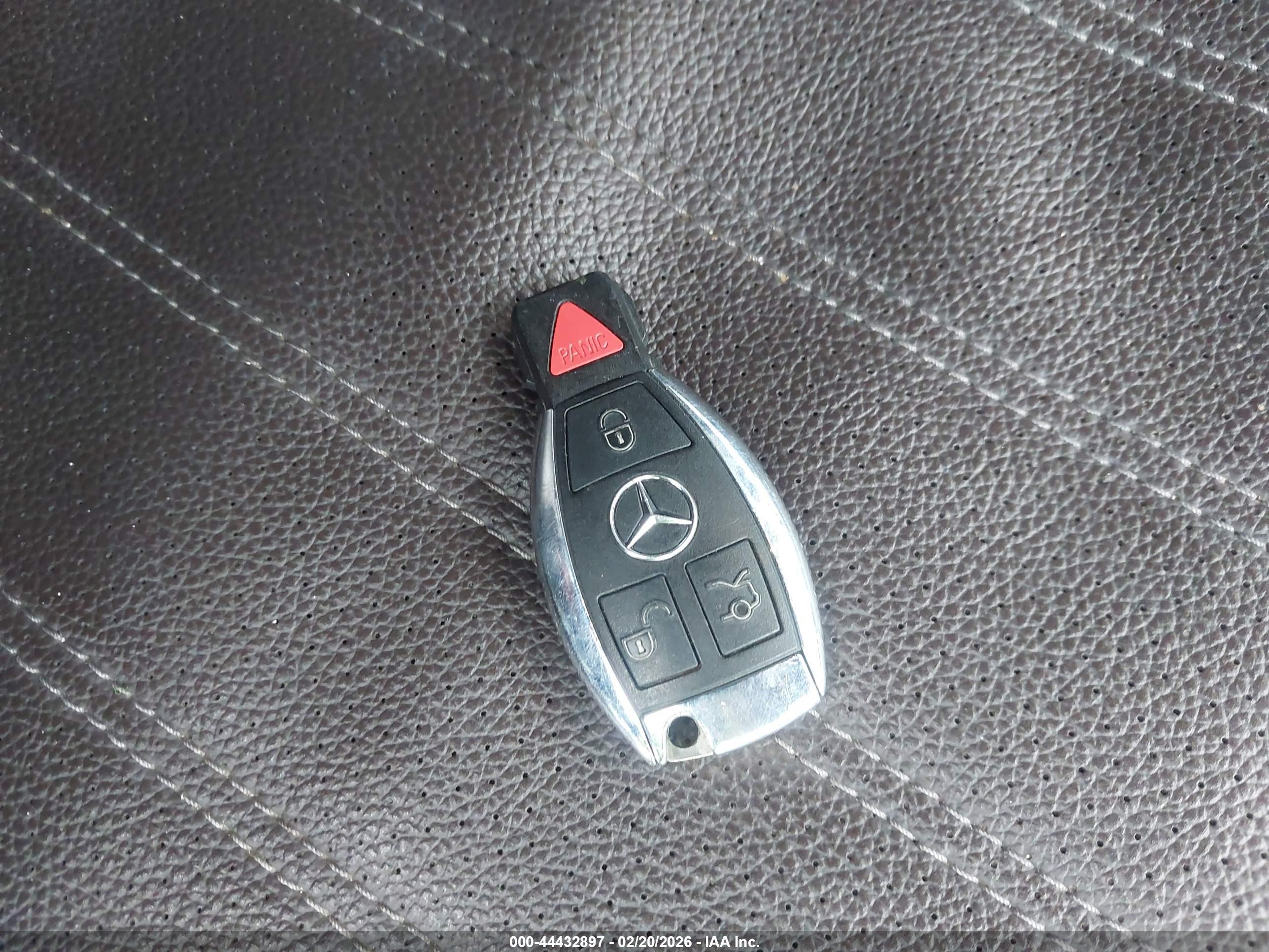MERCEDES-BENZ GLS image 11