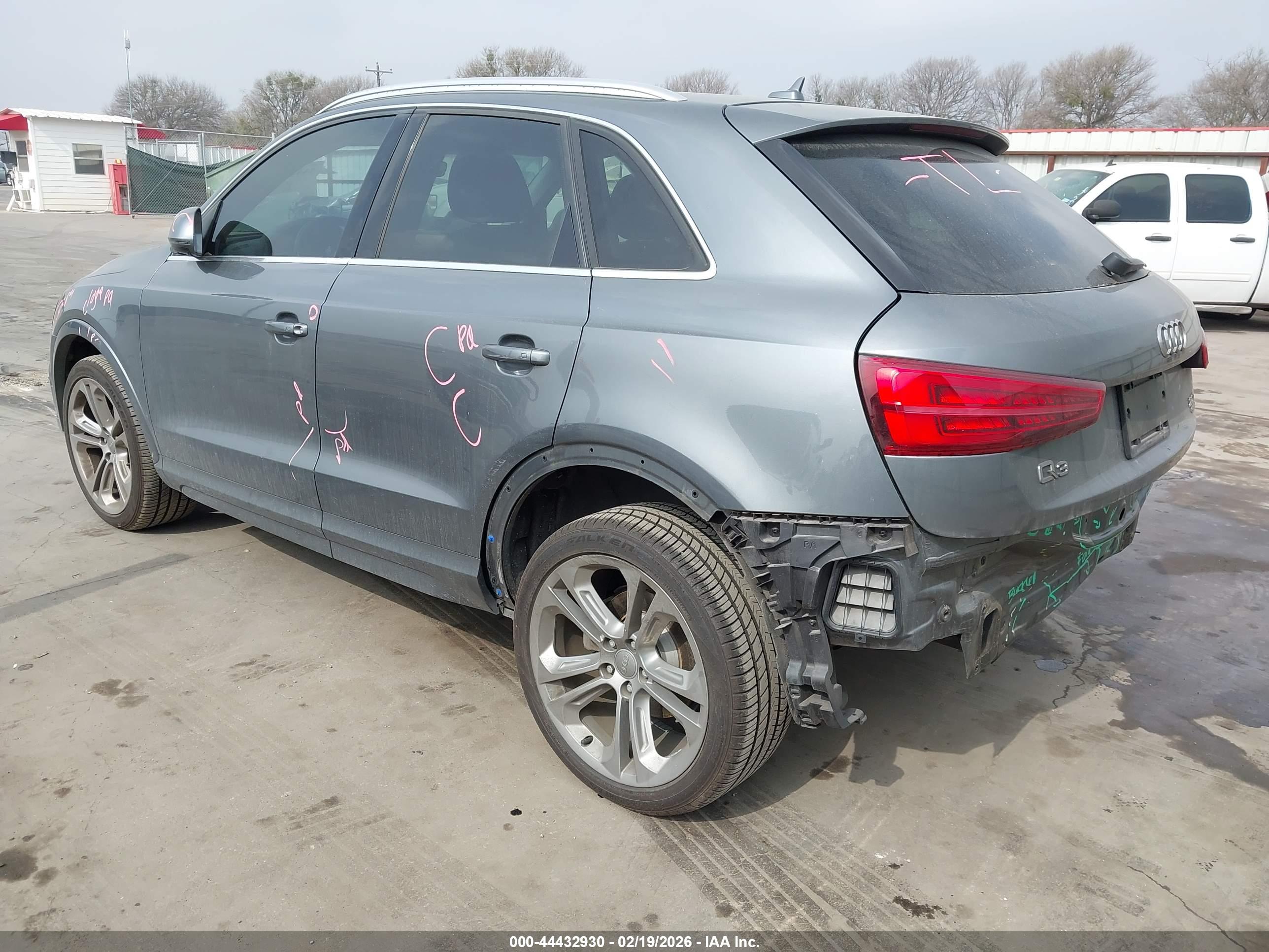 AUDI Q3 image 3