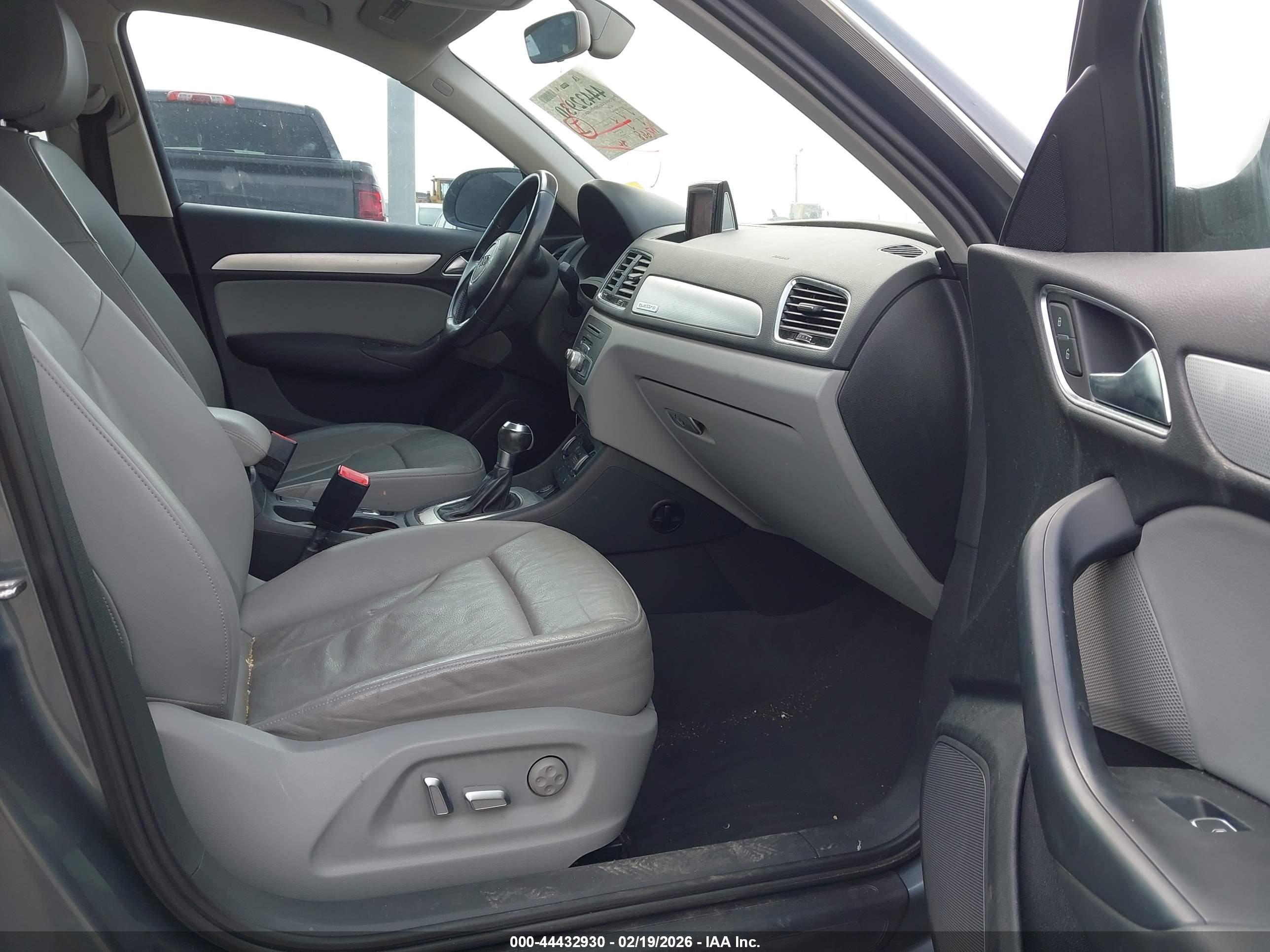 AUDI Q3 image 5
