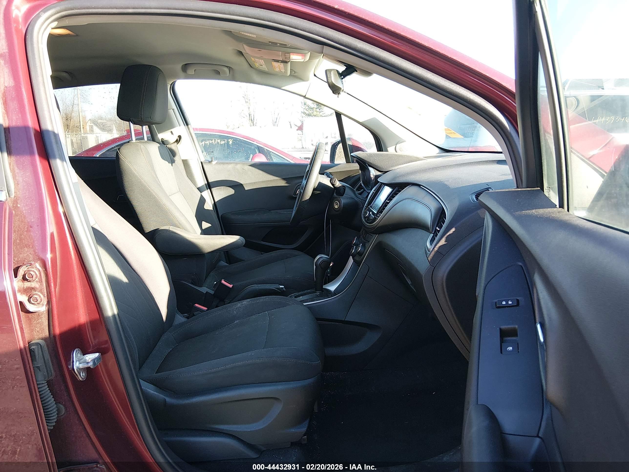 CHEVROLET TRAX image 5