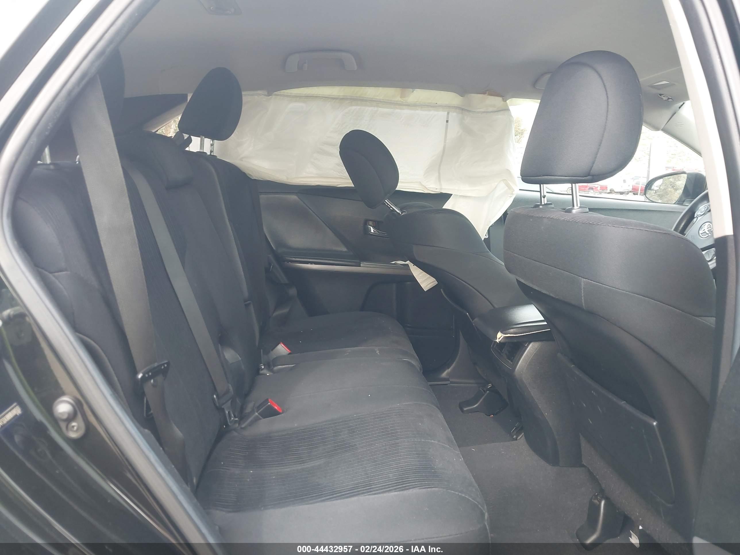 TOYOTA VENZA image 8