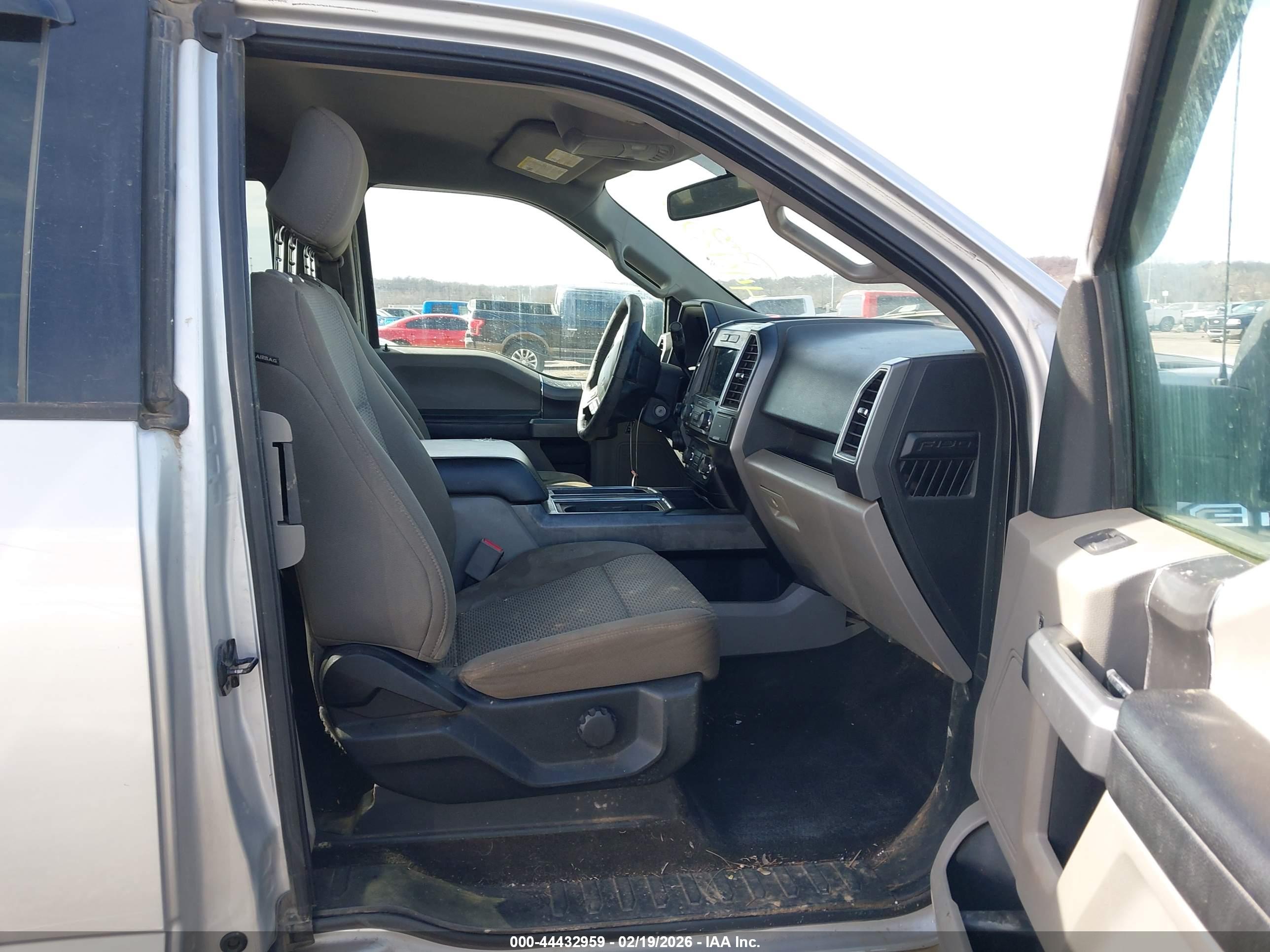 FORD F-150 image 5