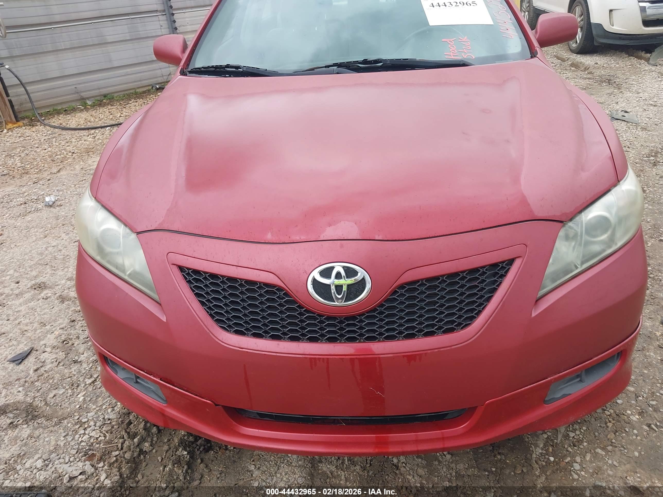 TOYOTA CAMRY image 6