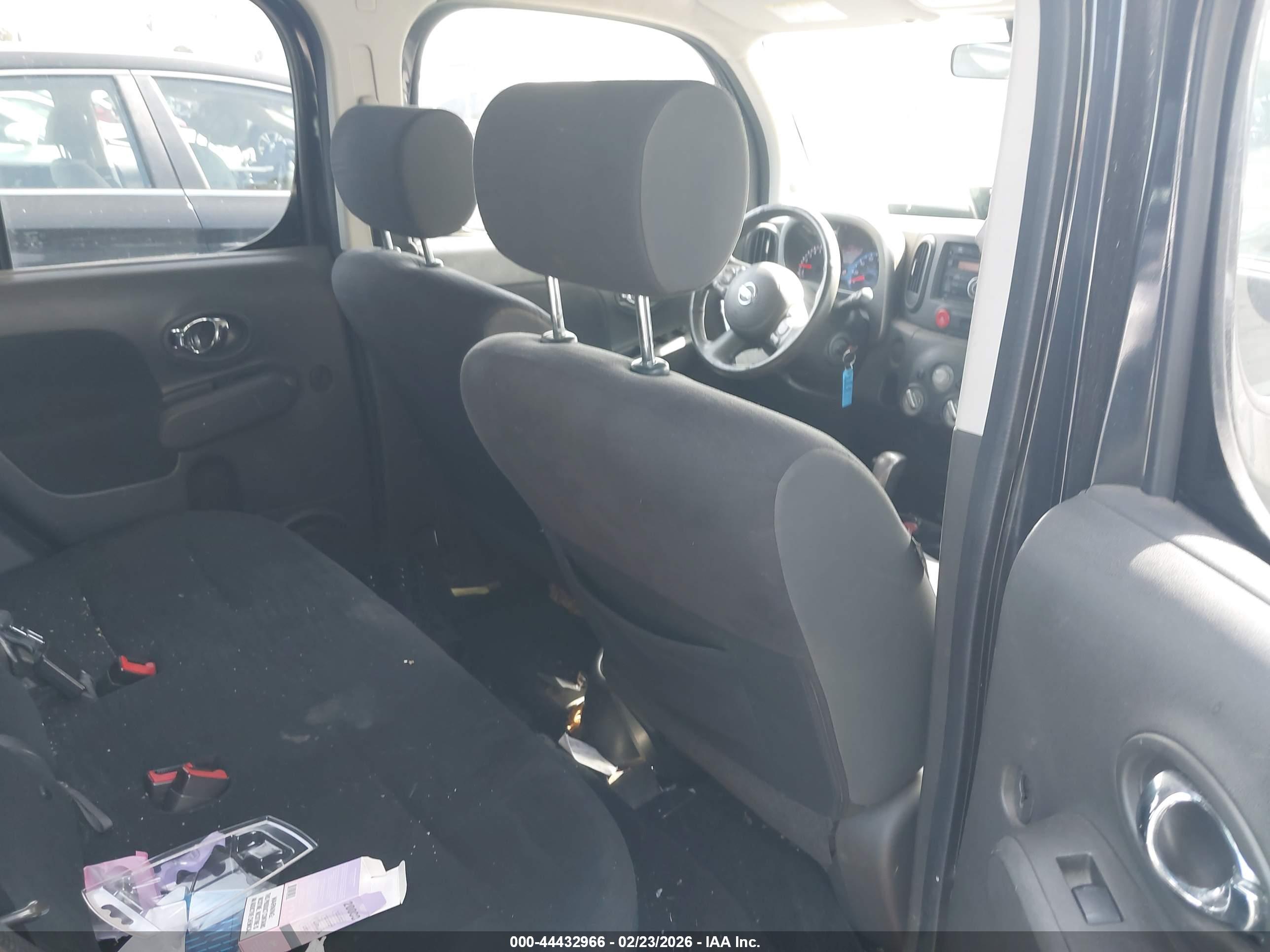 NISSAN CUBE image 8