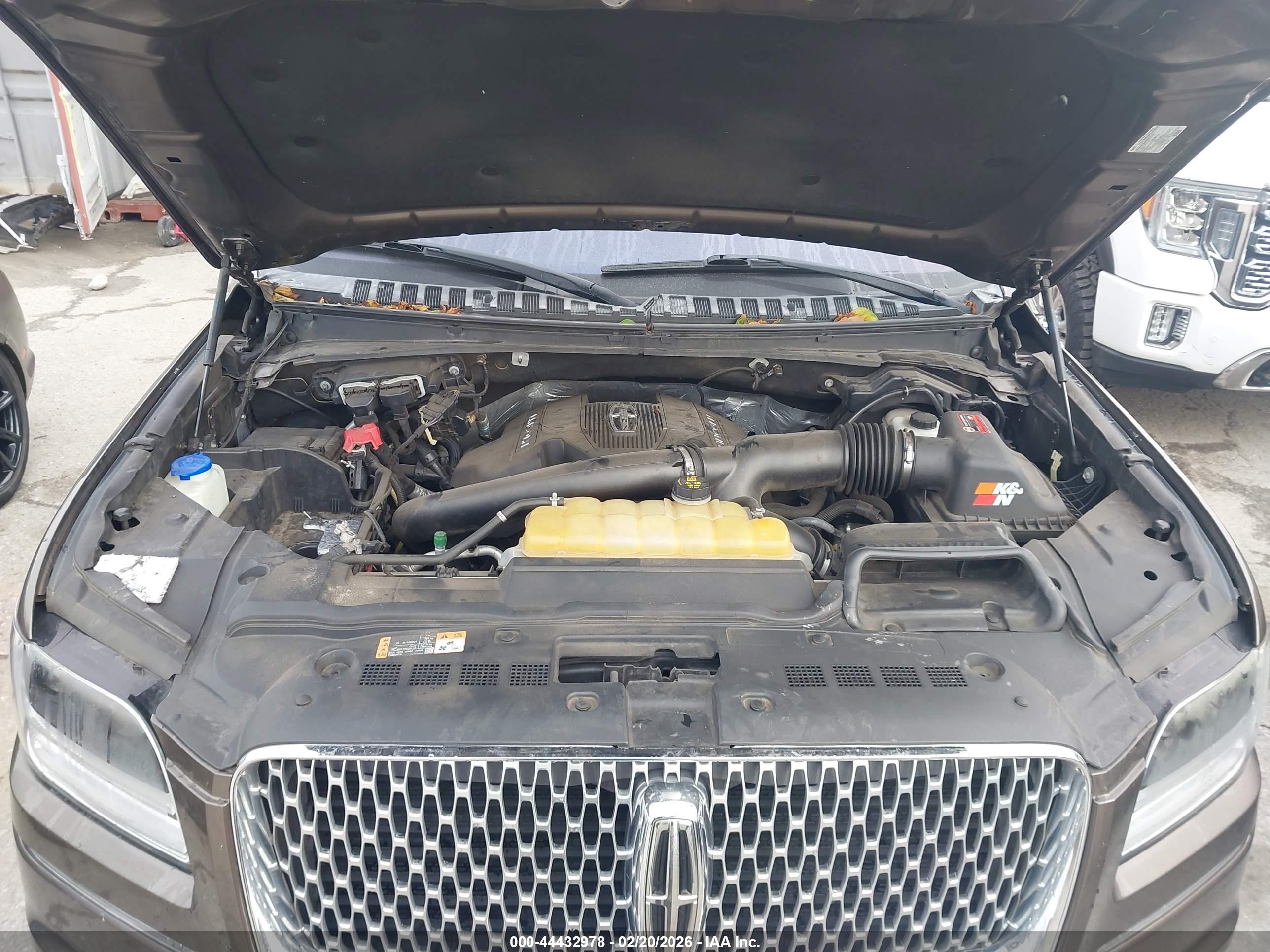 LINCOLN NAVIGATOR image 10