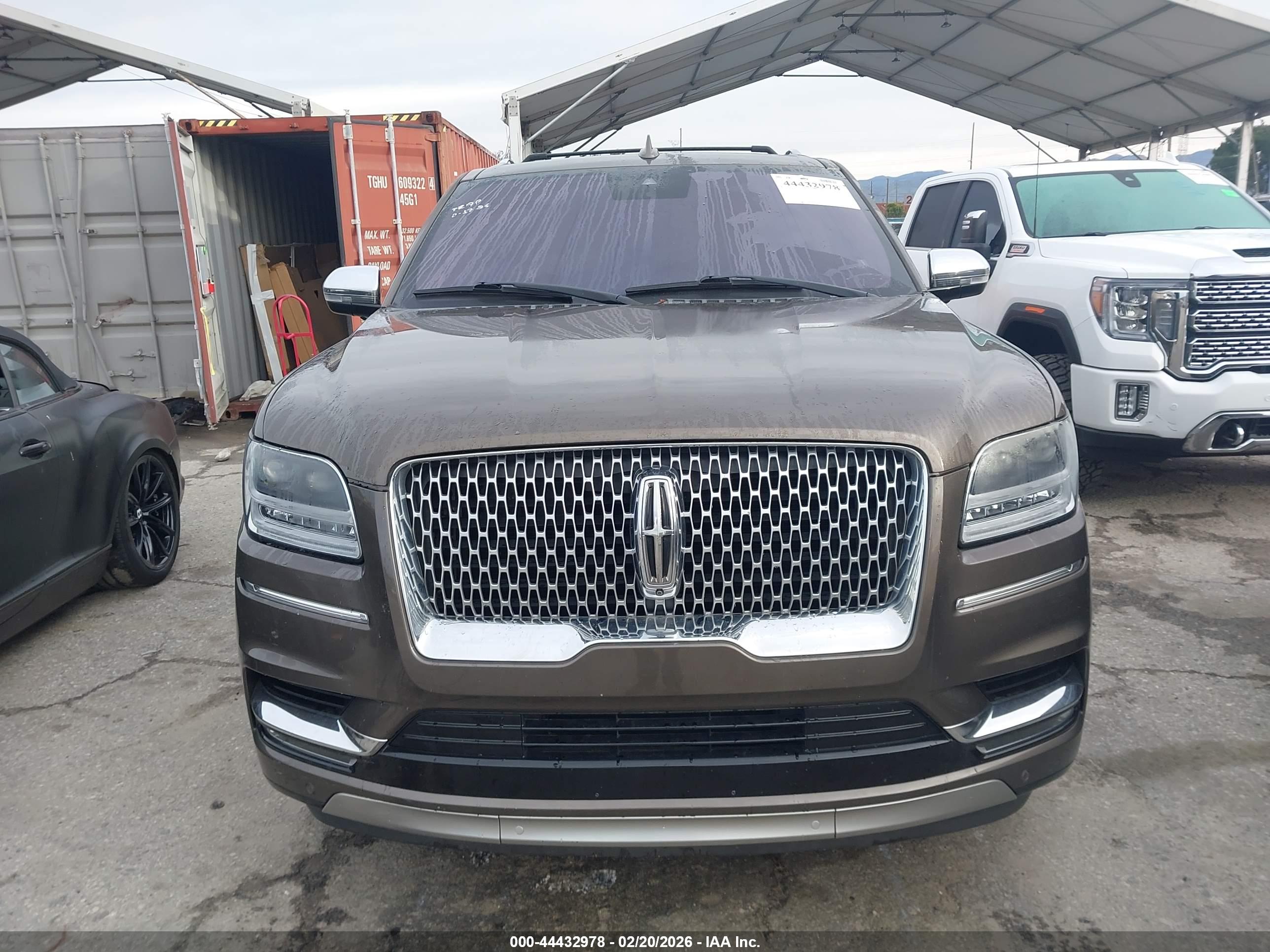 LINCOLN NAVIGATOR image 6