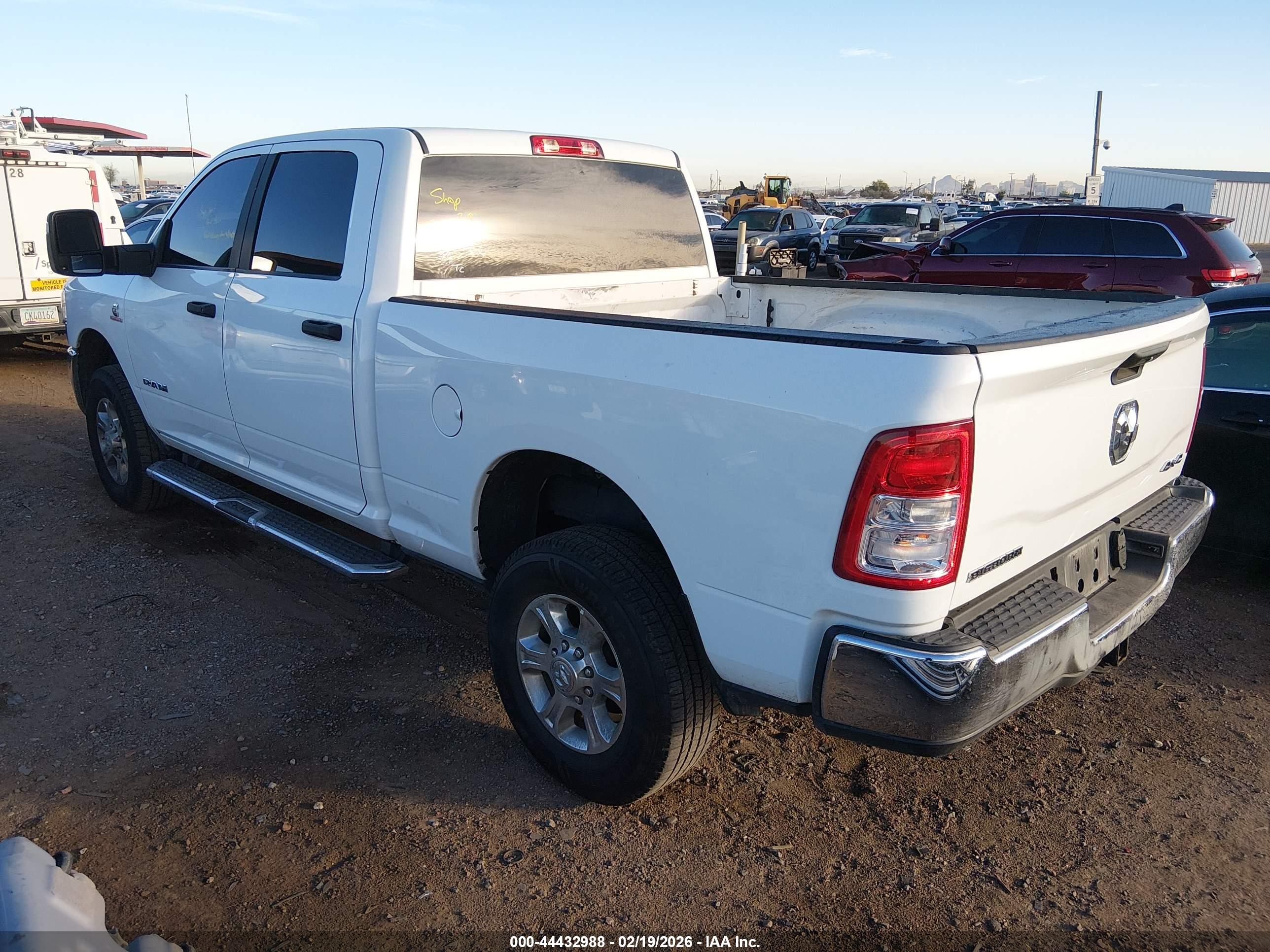 RAM 2500 image 3