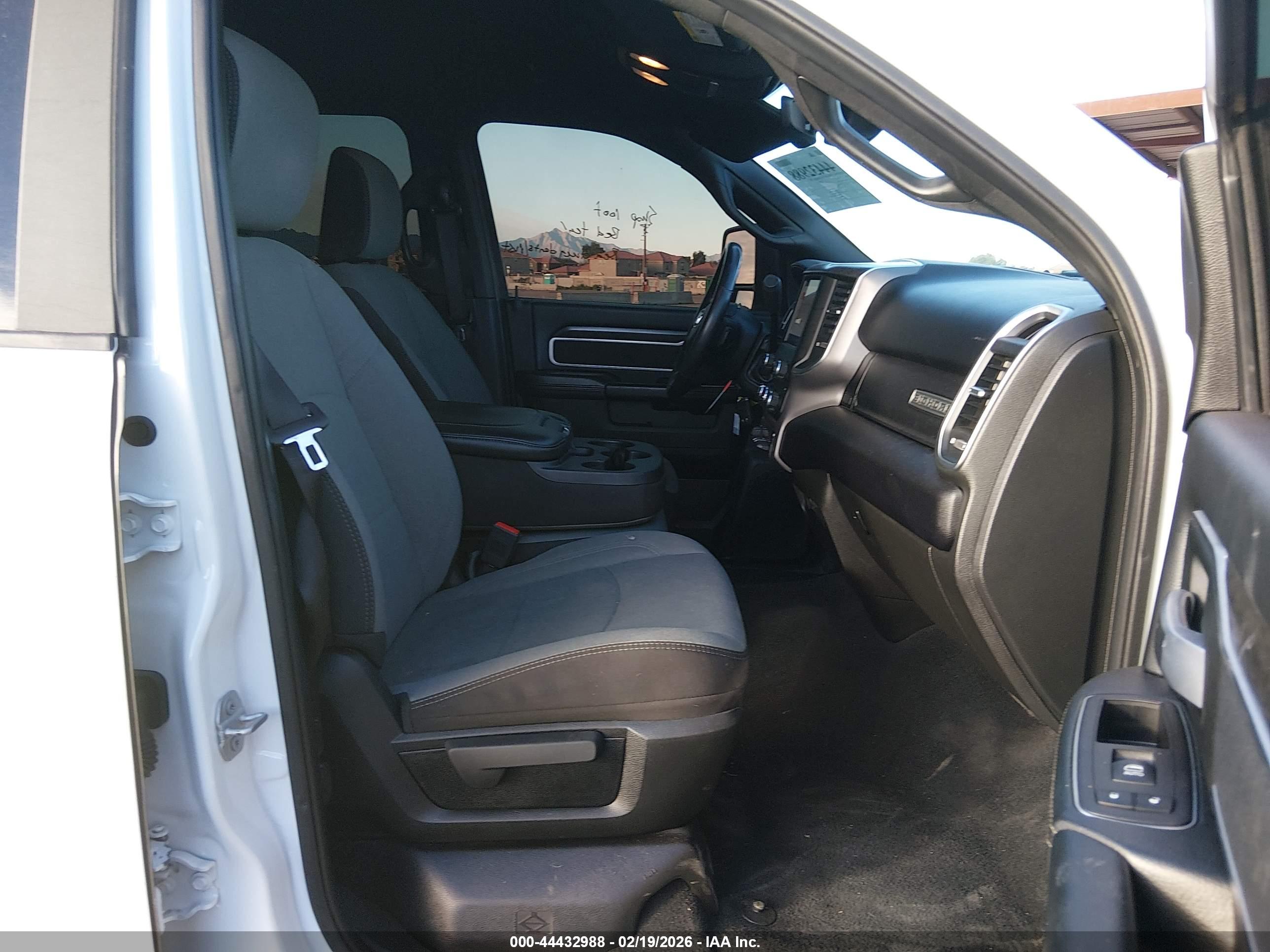 RAM 2500 image 5