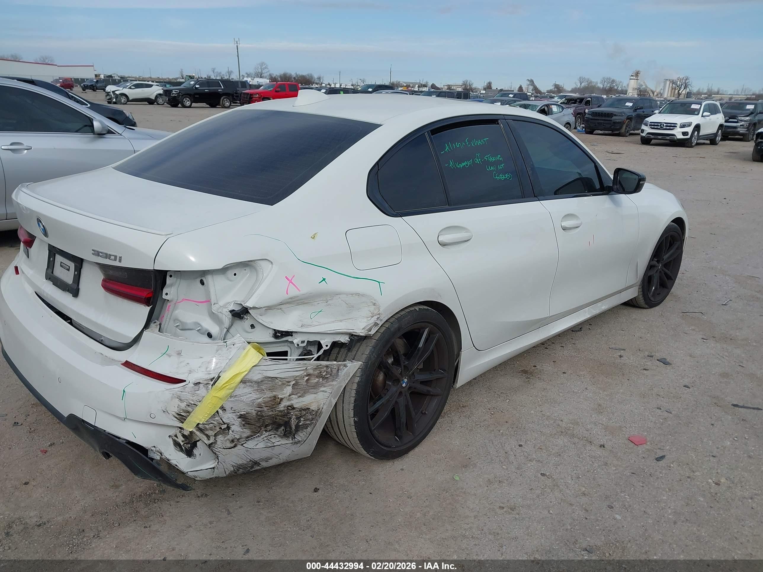 BMW 330I image 4