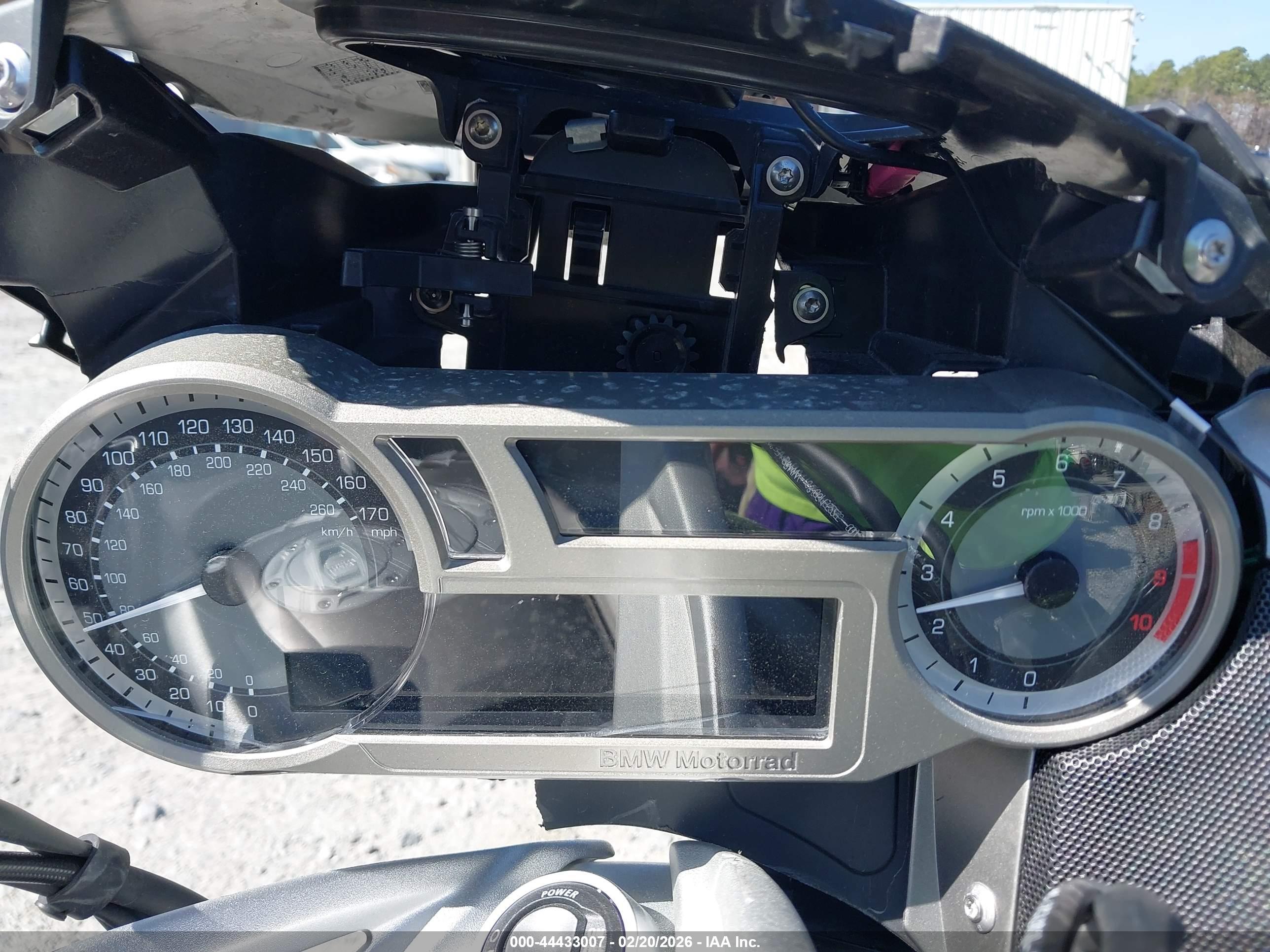 BMW K1600 image 7