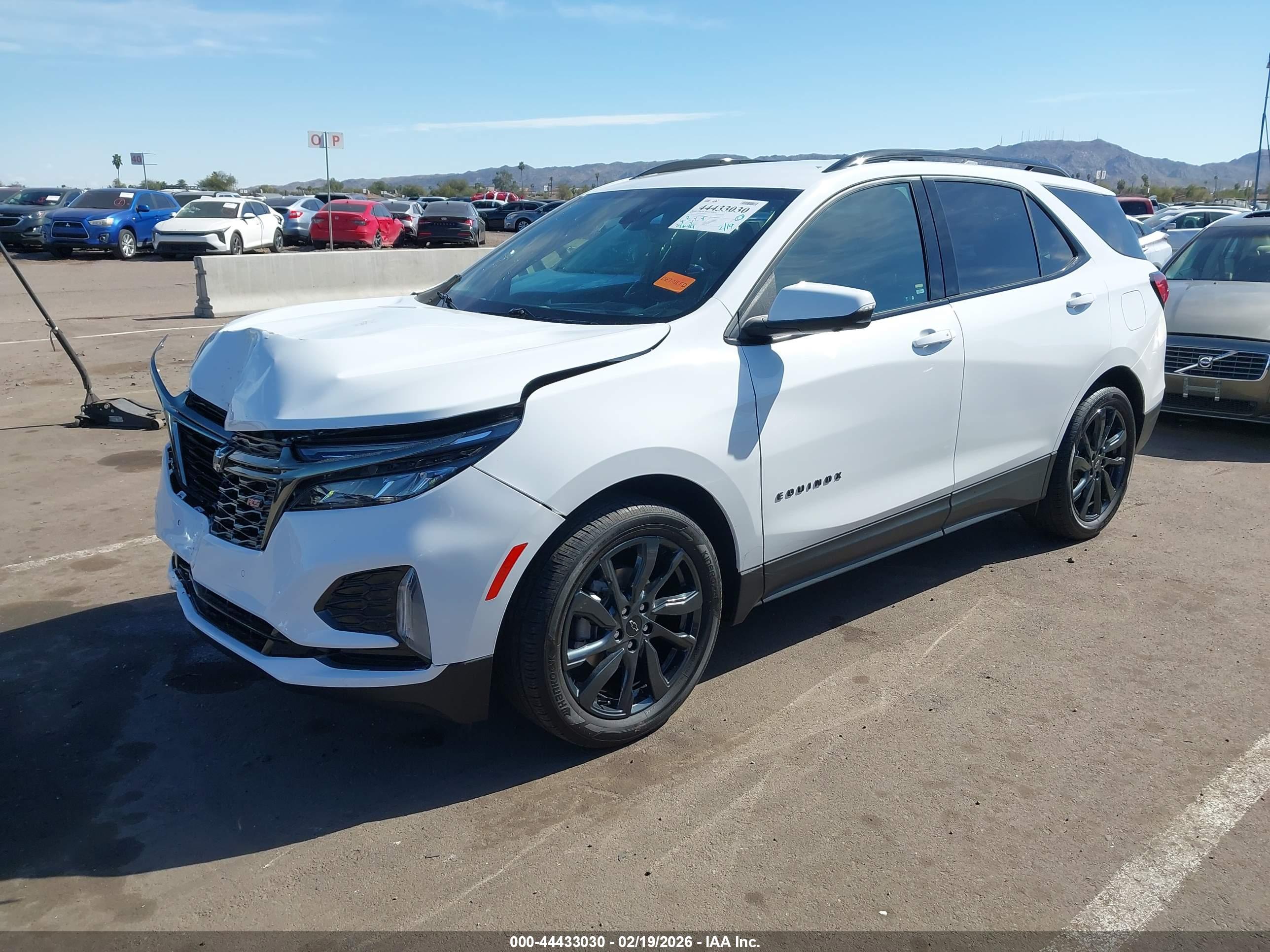 CHEVROLET EQUINOX image 2