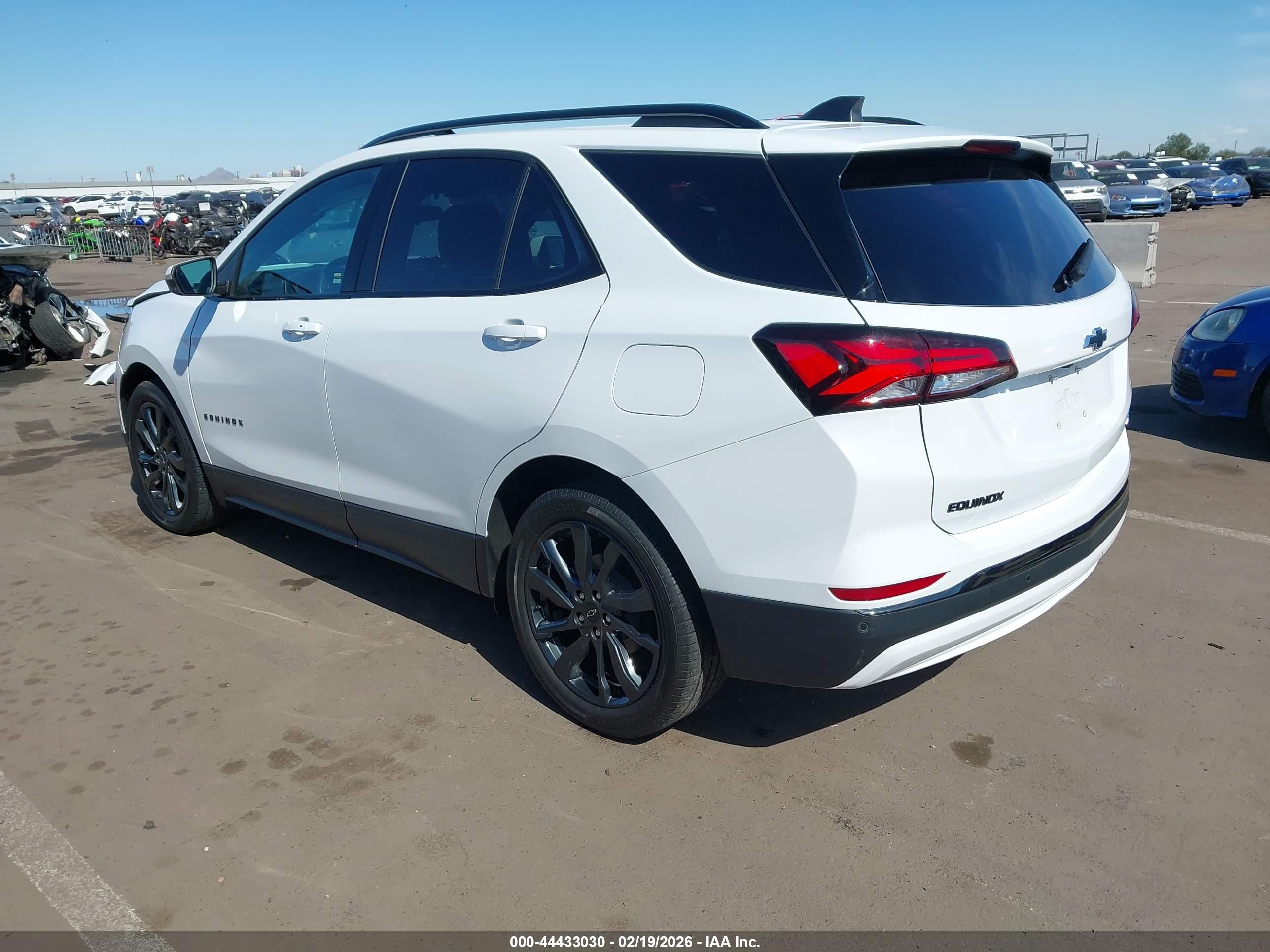 CHEVROLET EQUINOX image 3