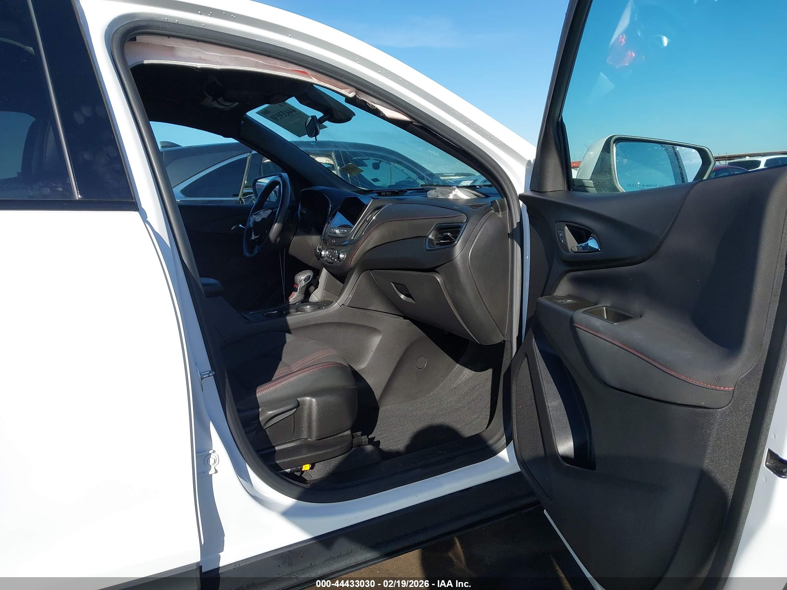 CHEVROLET EQUINOX image 5