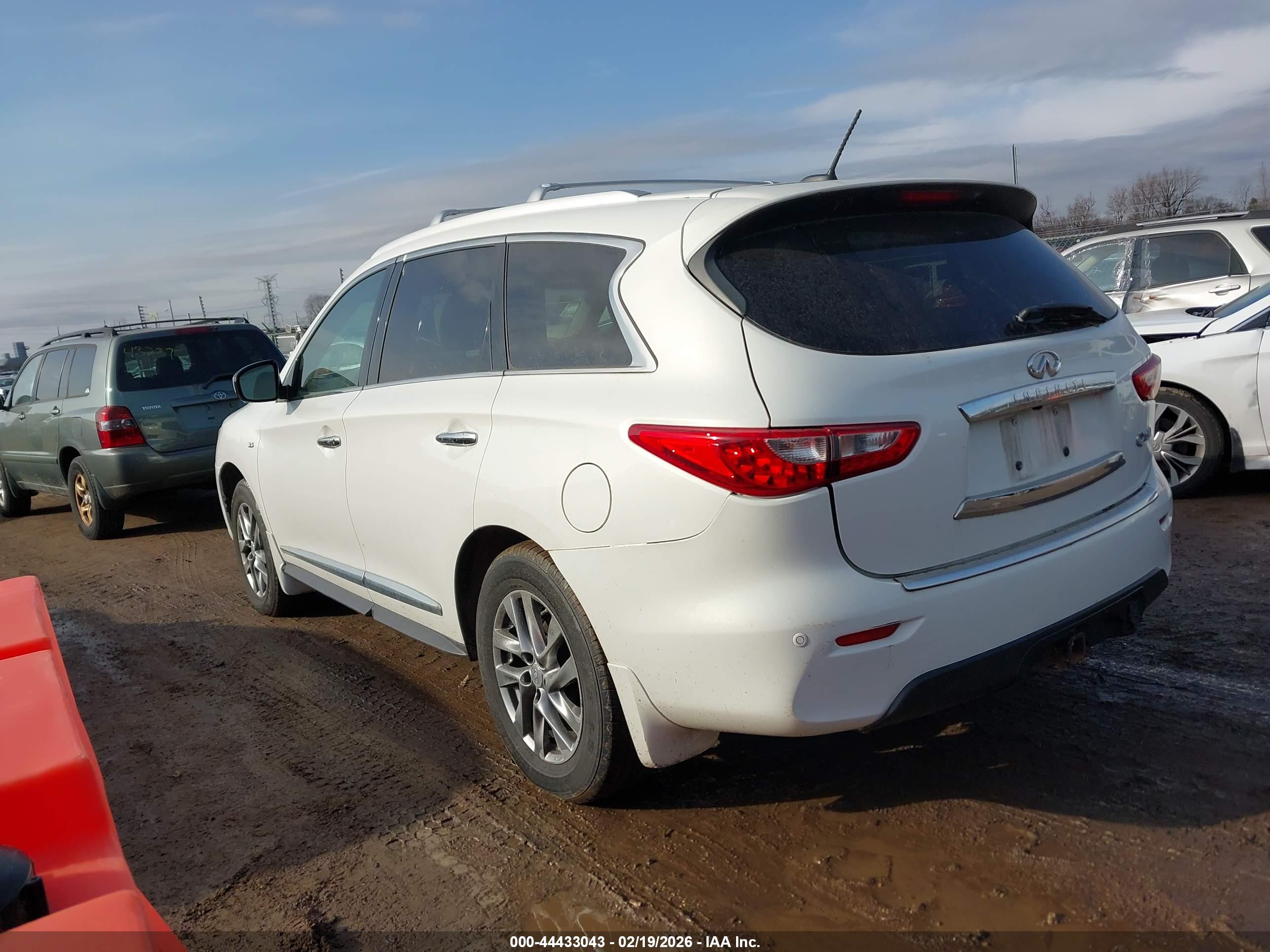 INFINITI QX60 image 3