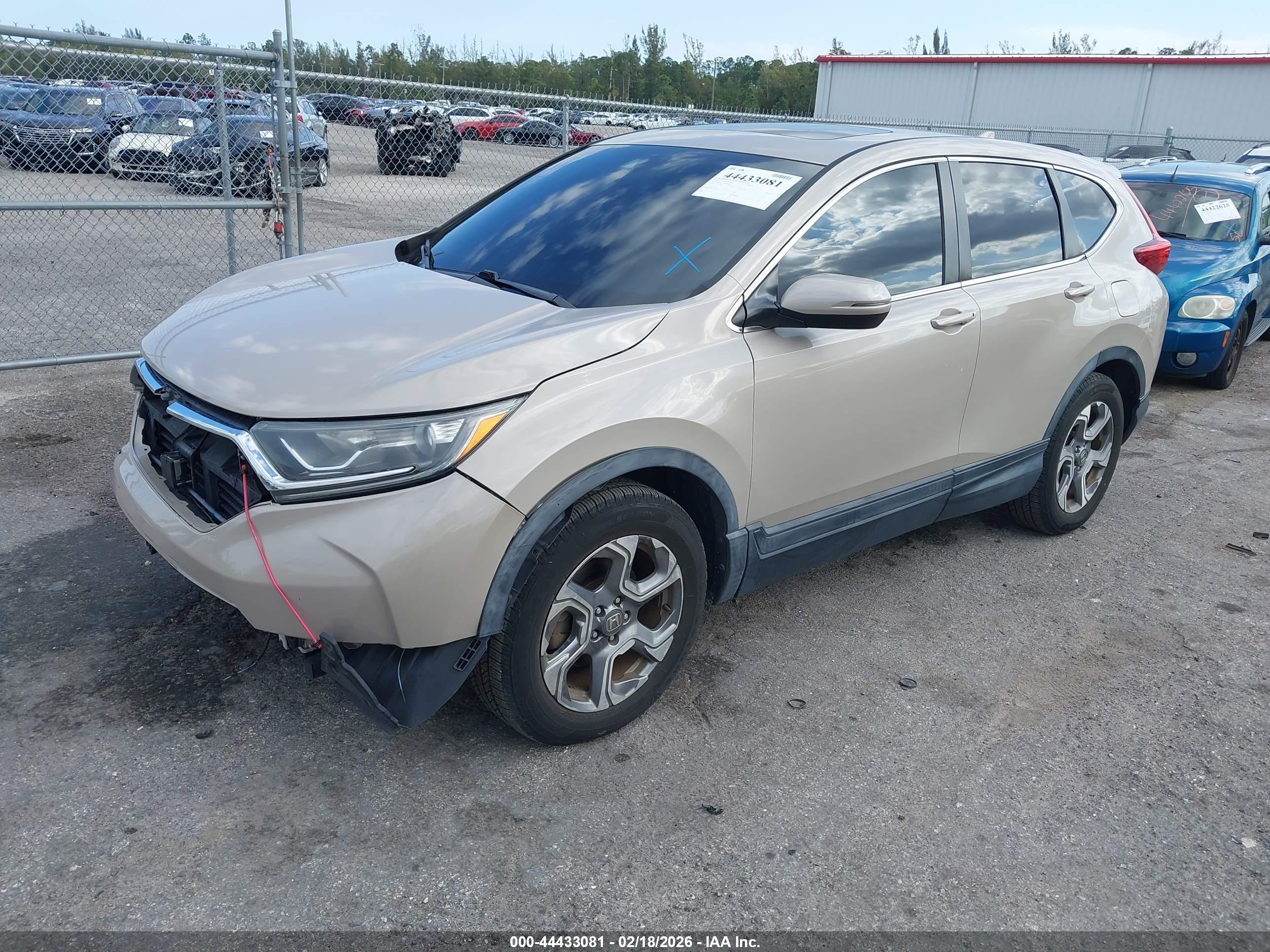 HONDA CR-V image 2