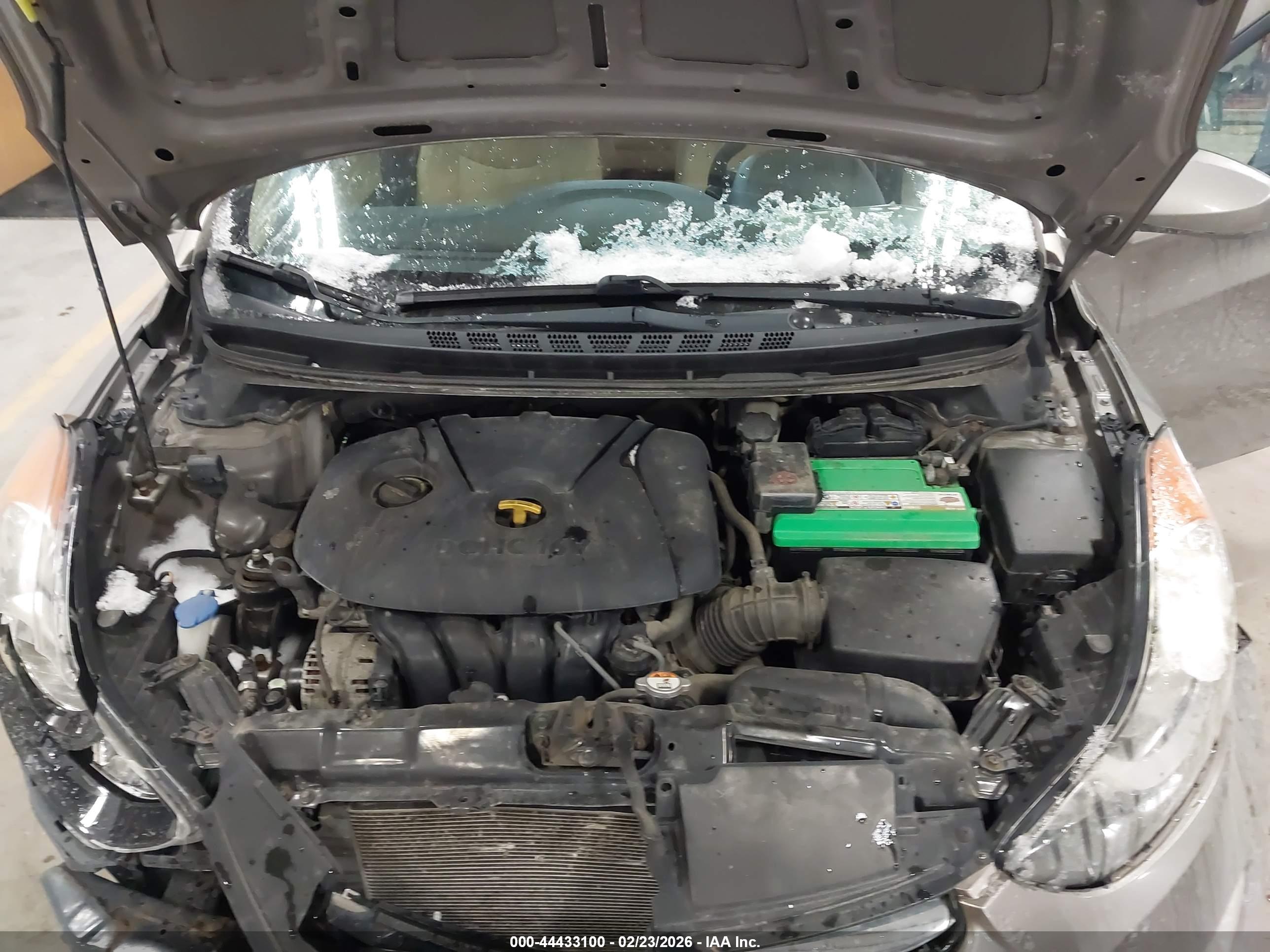 HYUNDAI ELANTRA image 10