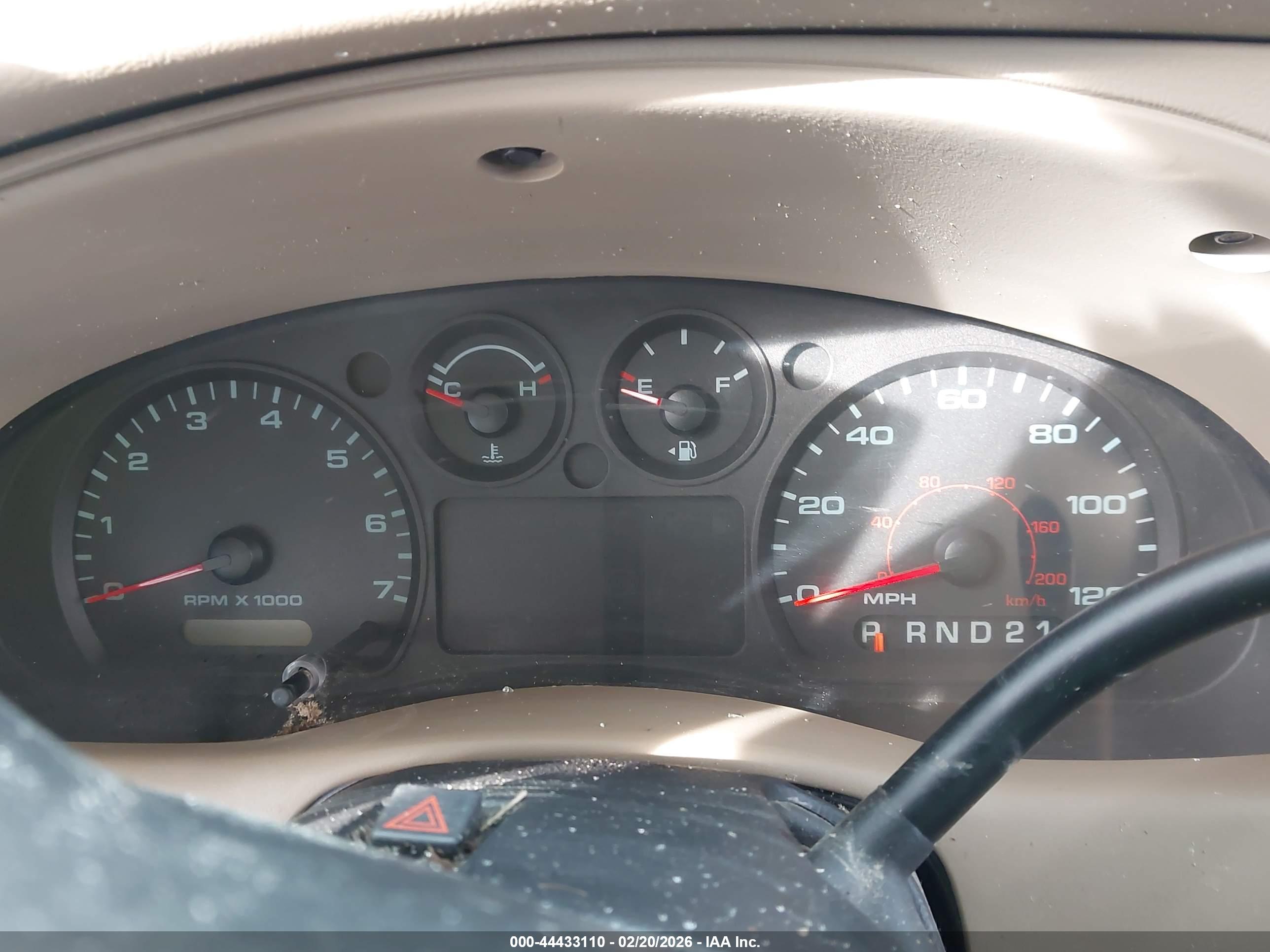 FORD RANGER image 7