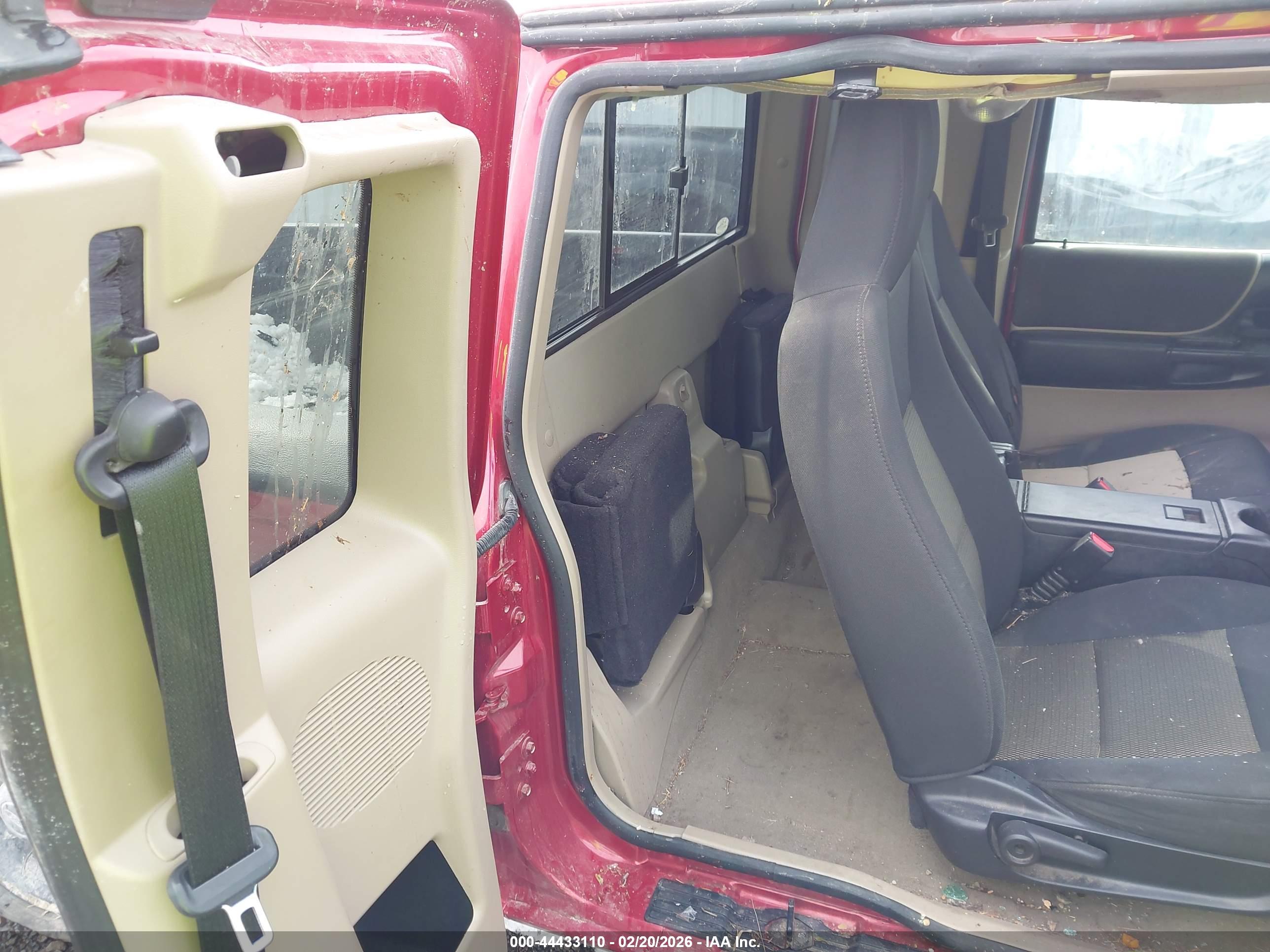 FORD RANGER image 8