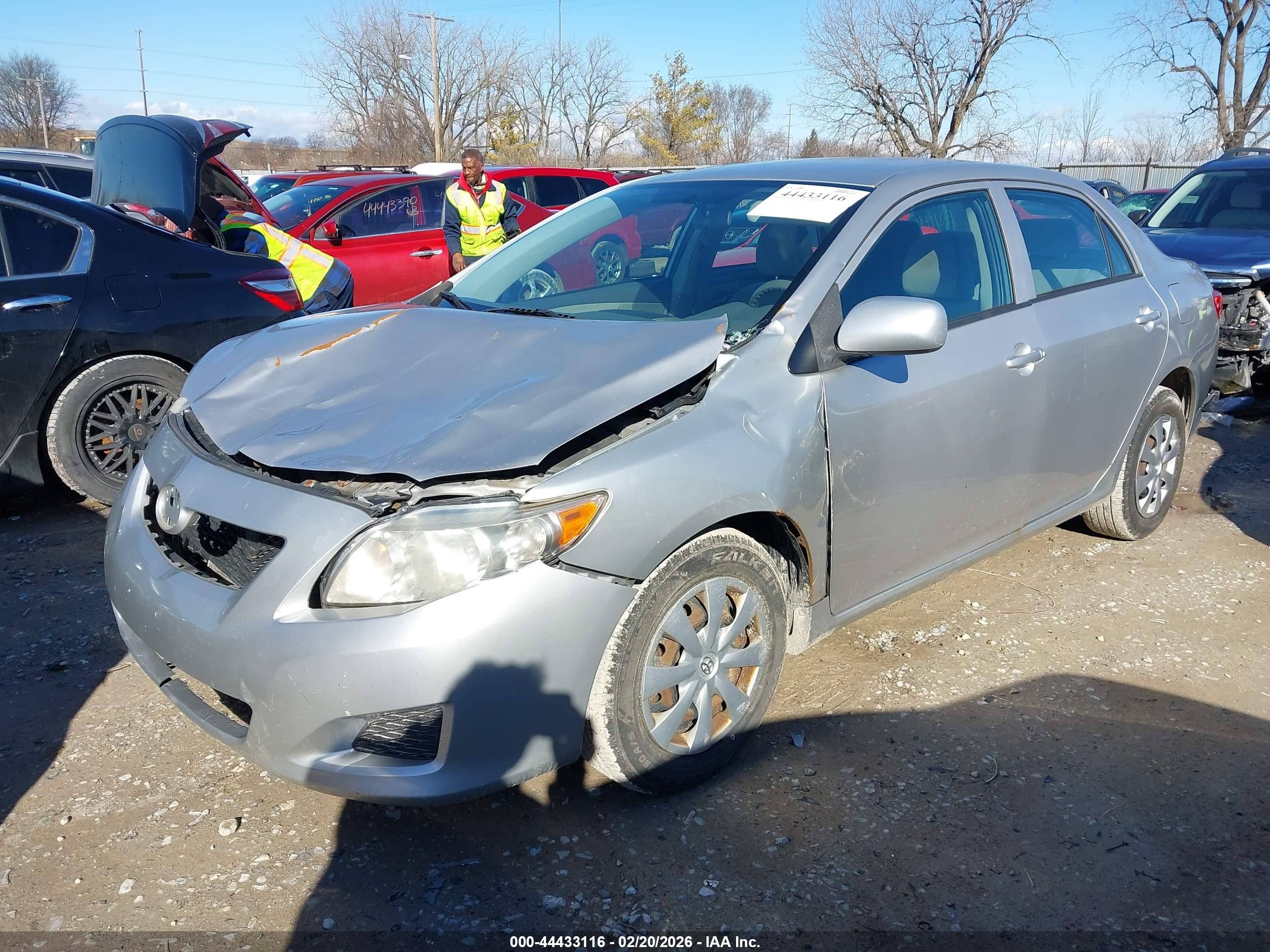 TOYOTA COROLLA image 2