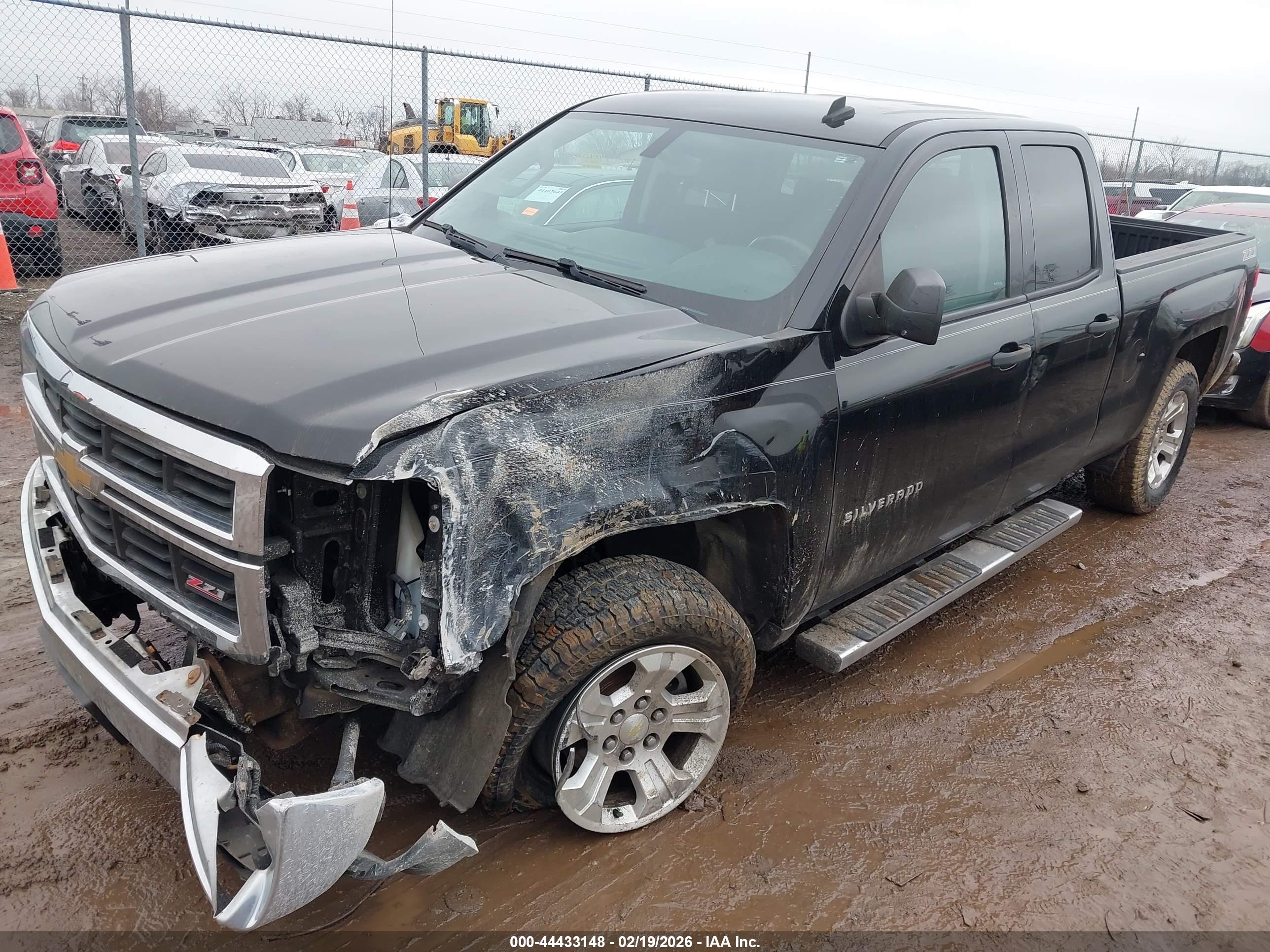 CHEVROLET SILVERADO image 2