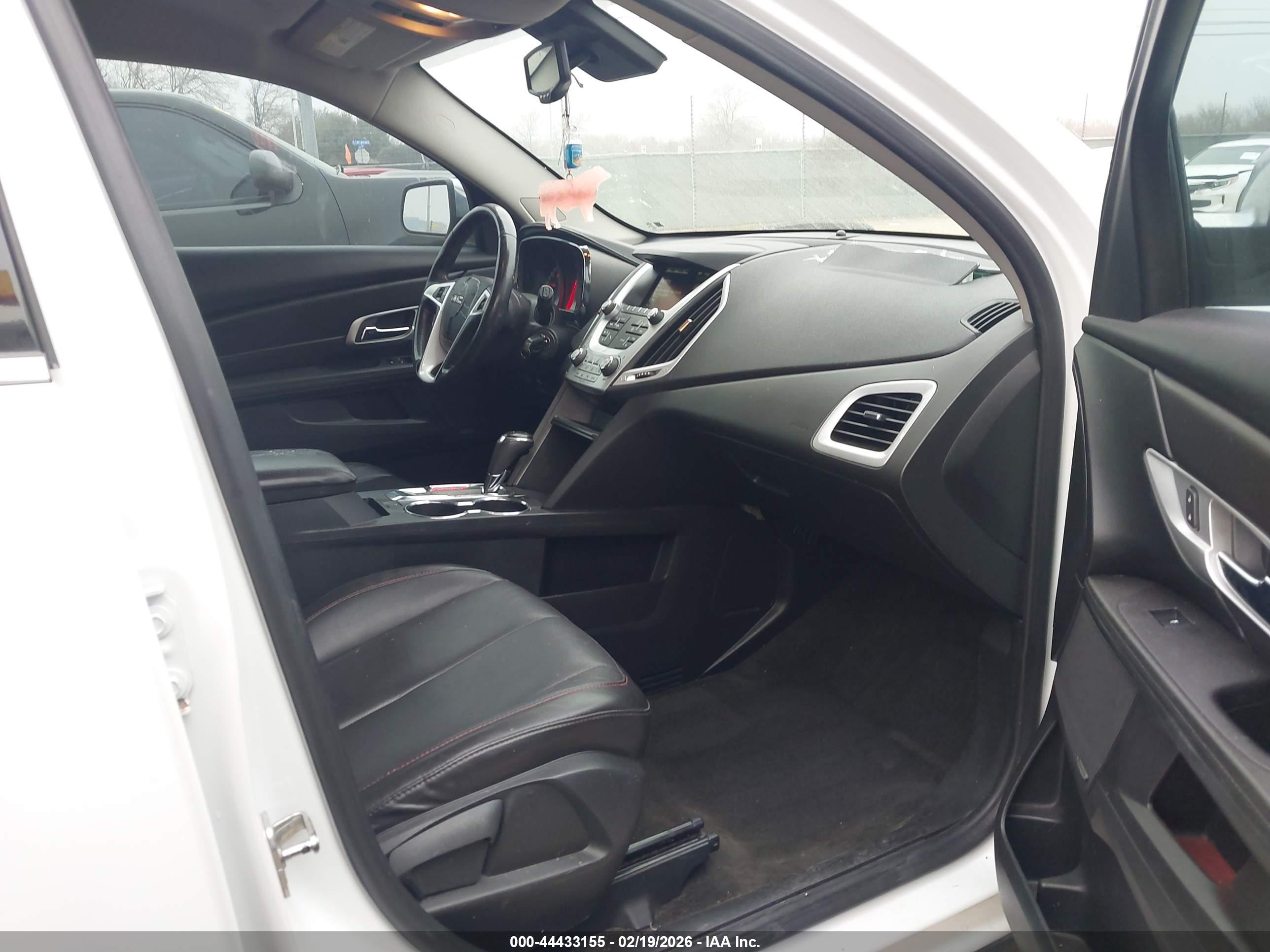 GMC TERRAIN image 5