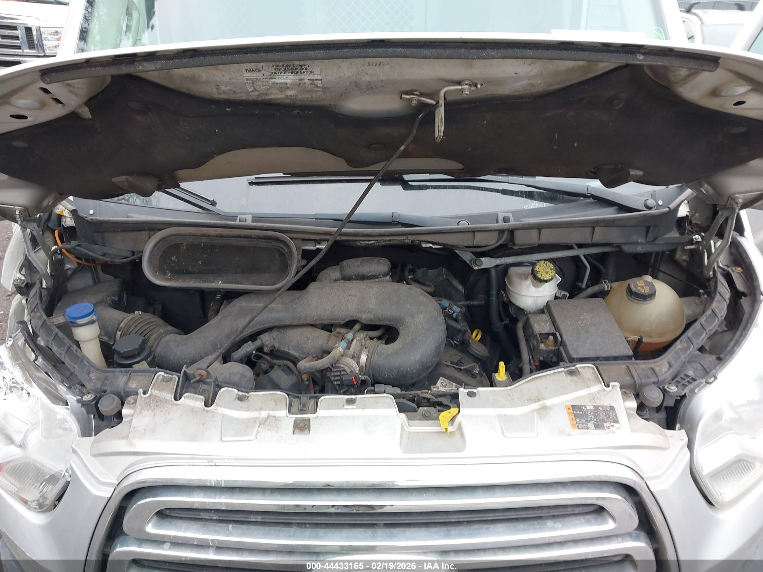 FORD TRANSIT-250 image 10