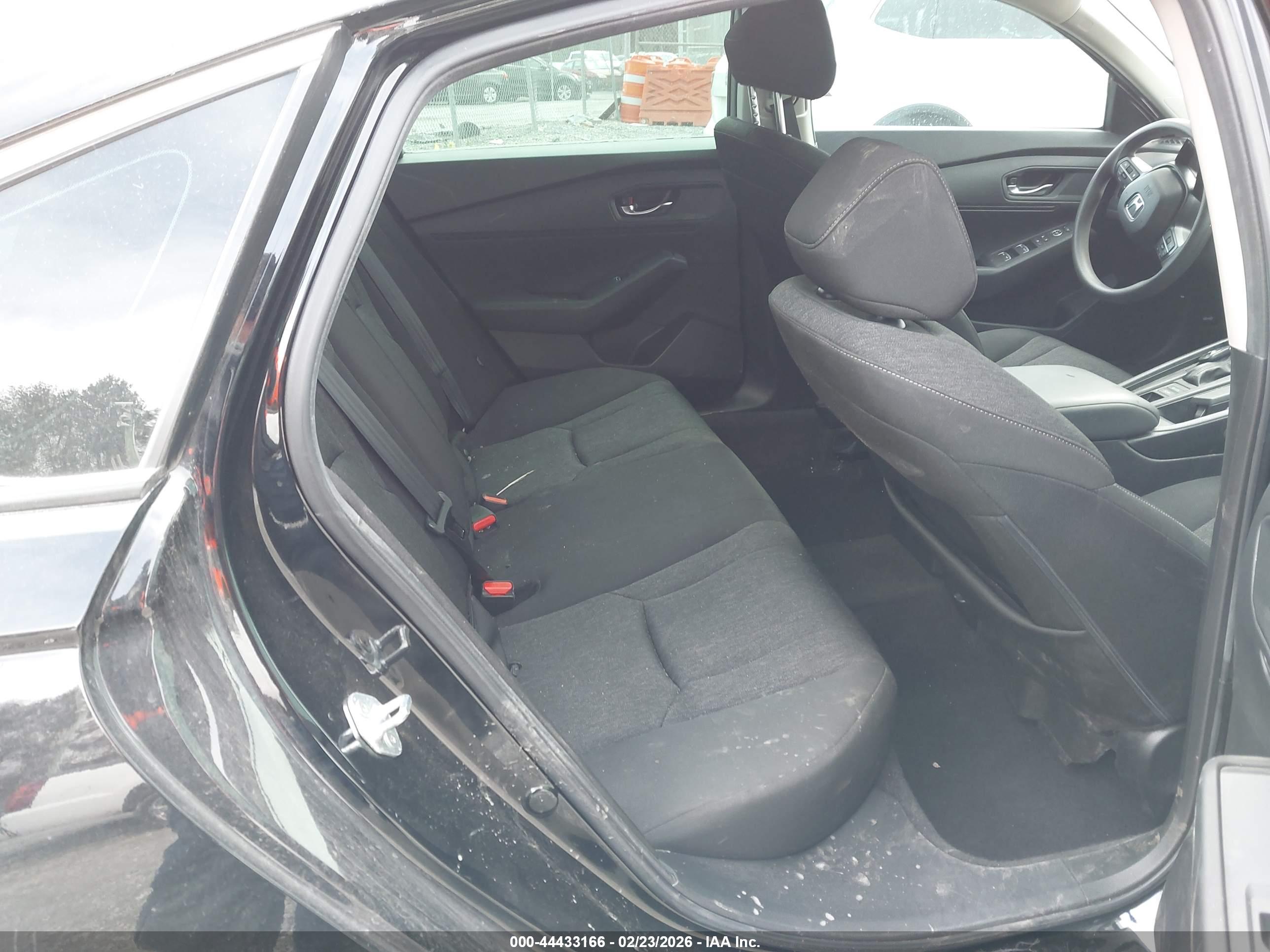 HONDA ACCORD image 8
