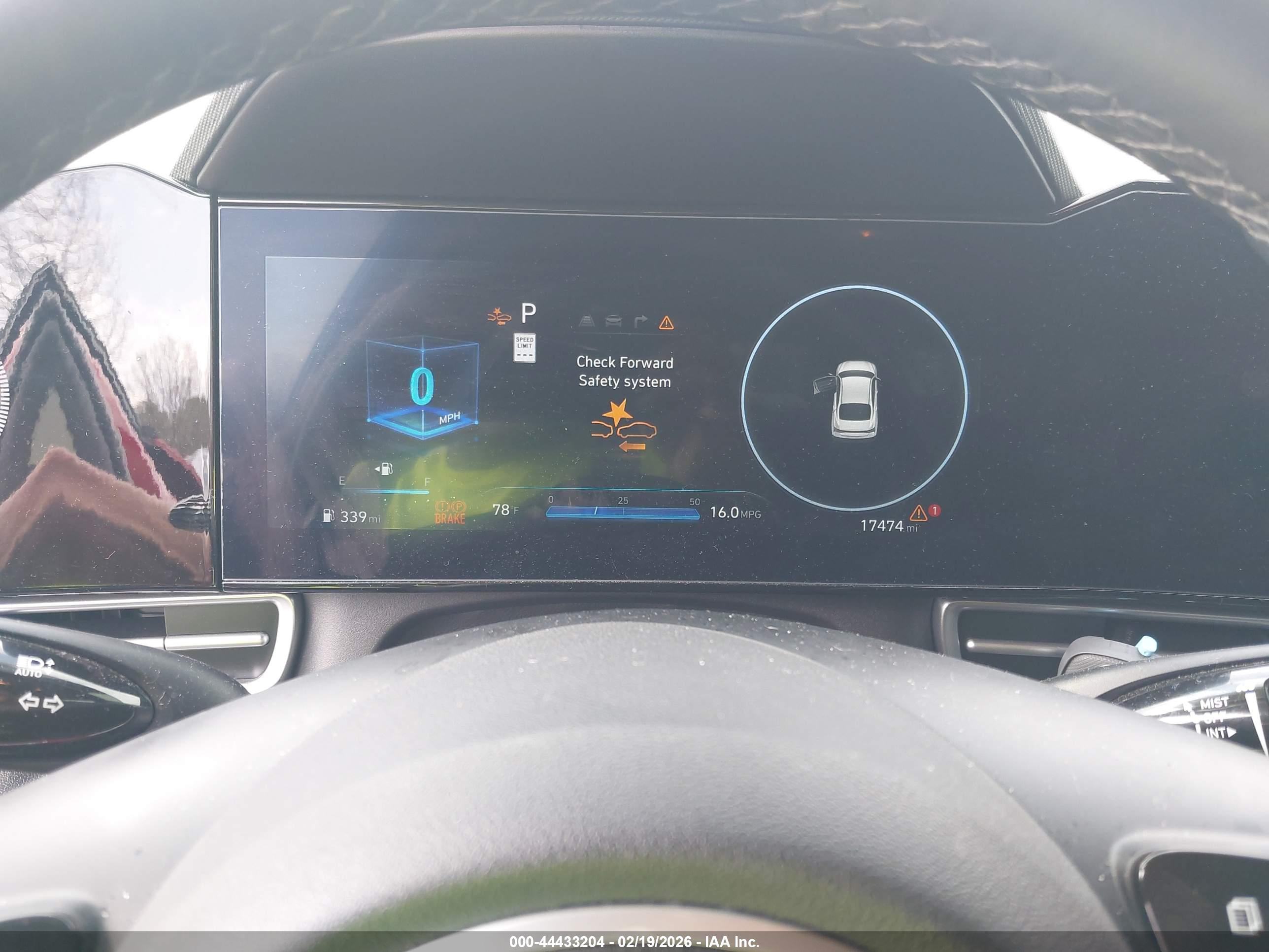 HYUNDAI ELANTRA image 7