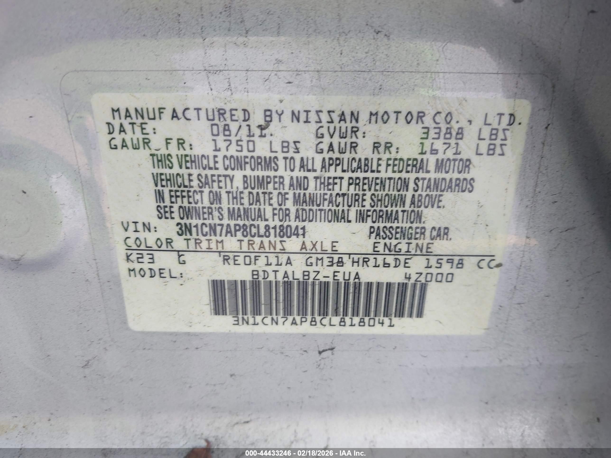 NISSAN VERSA image 9