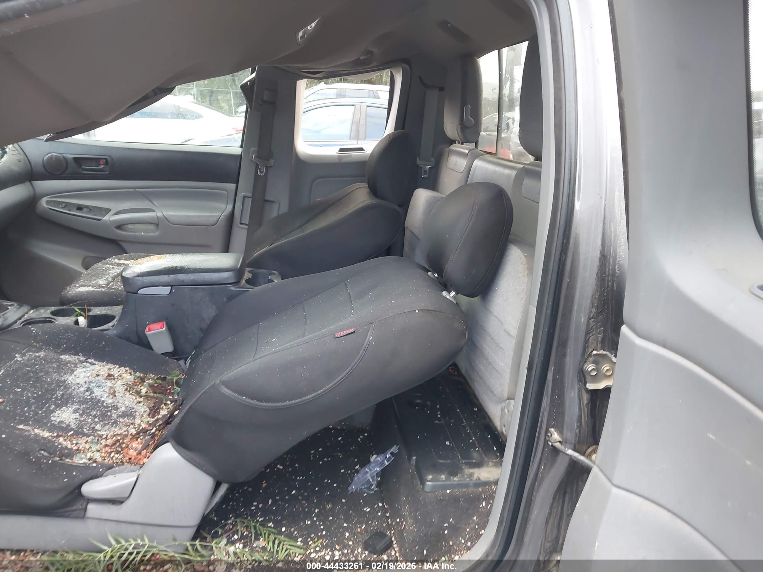 TOYOTA TACOMA image 8