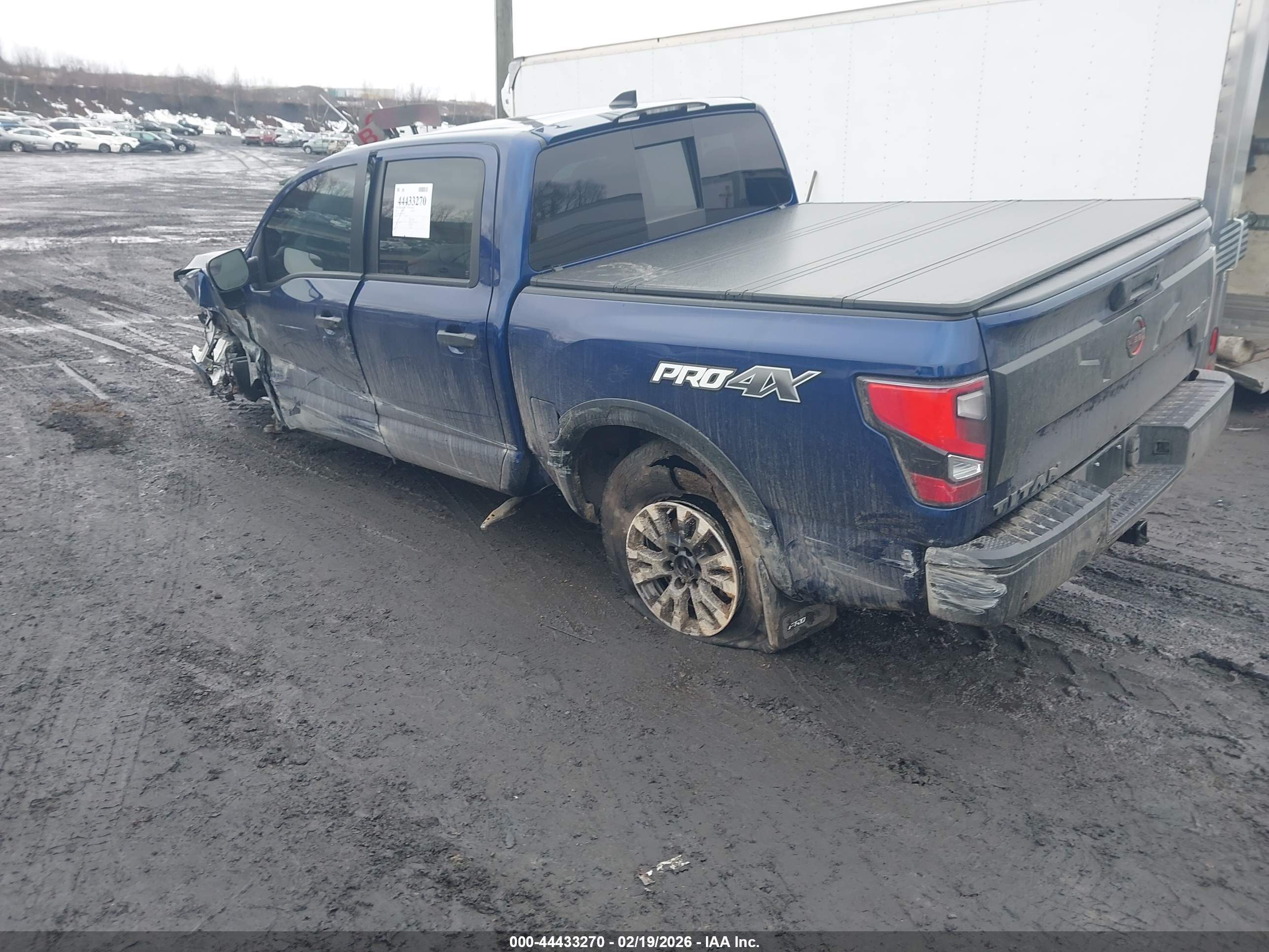 NISSAN TITAN image 3
