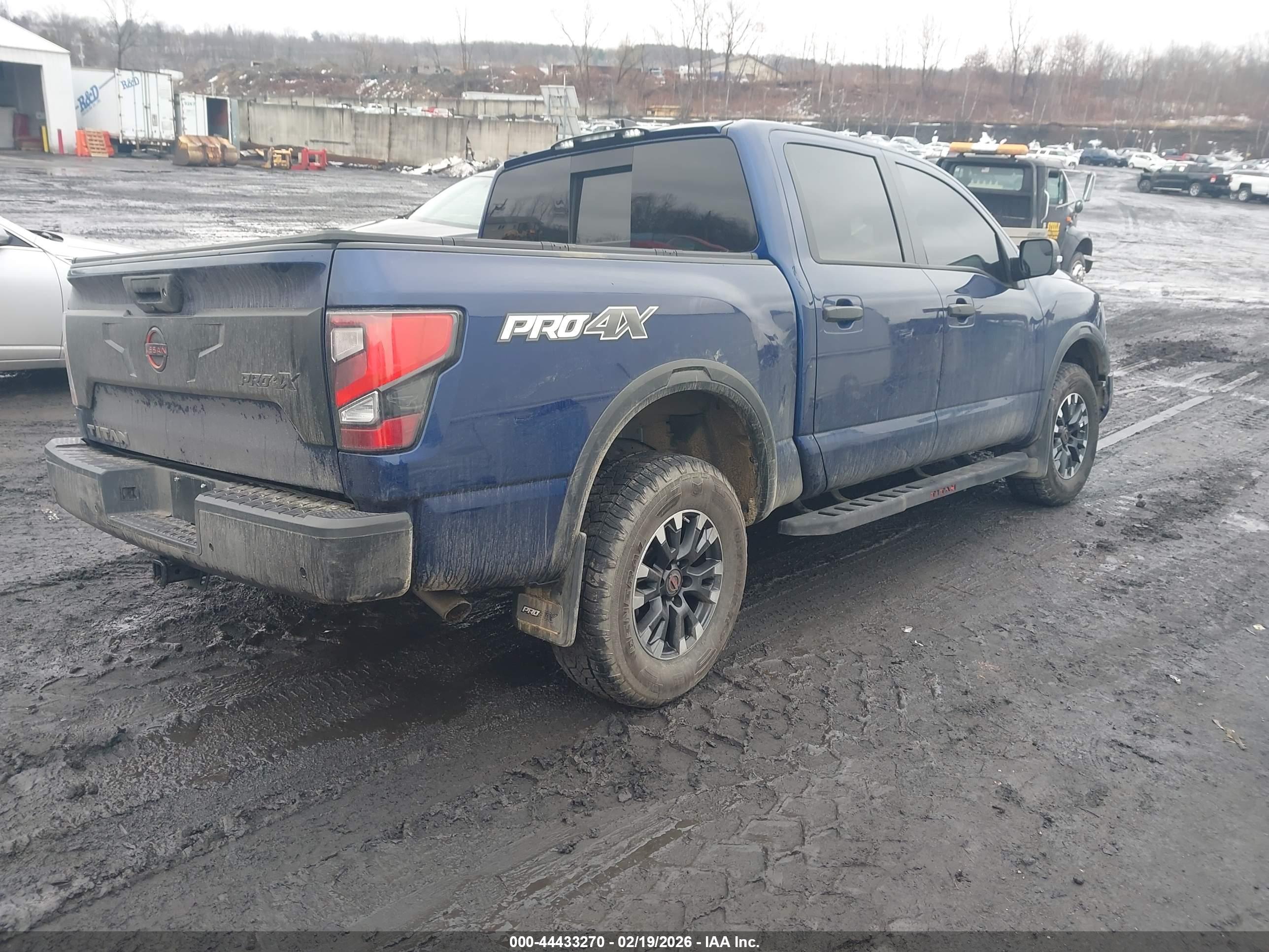 NISSAN TITAN image 4
