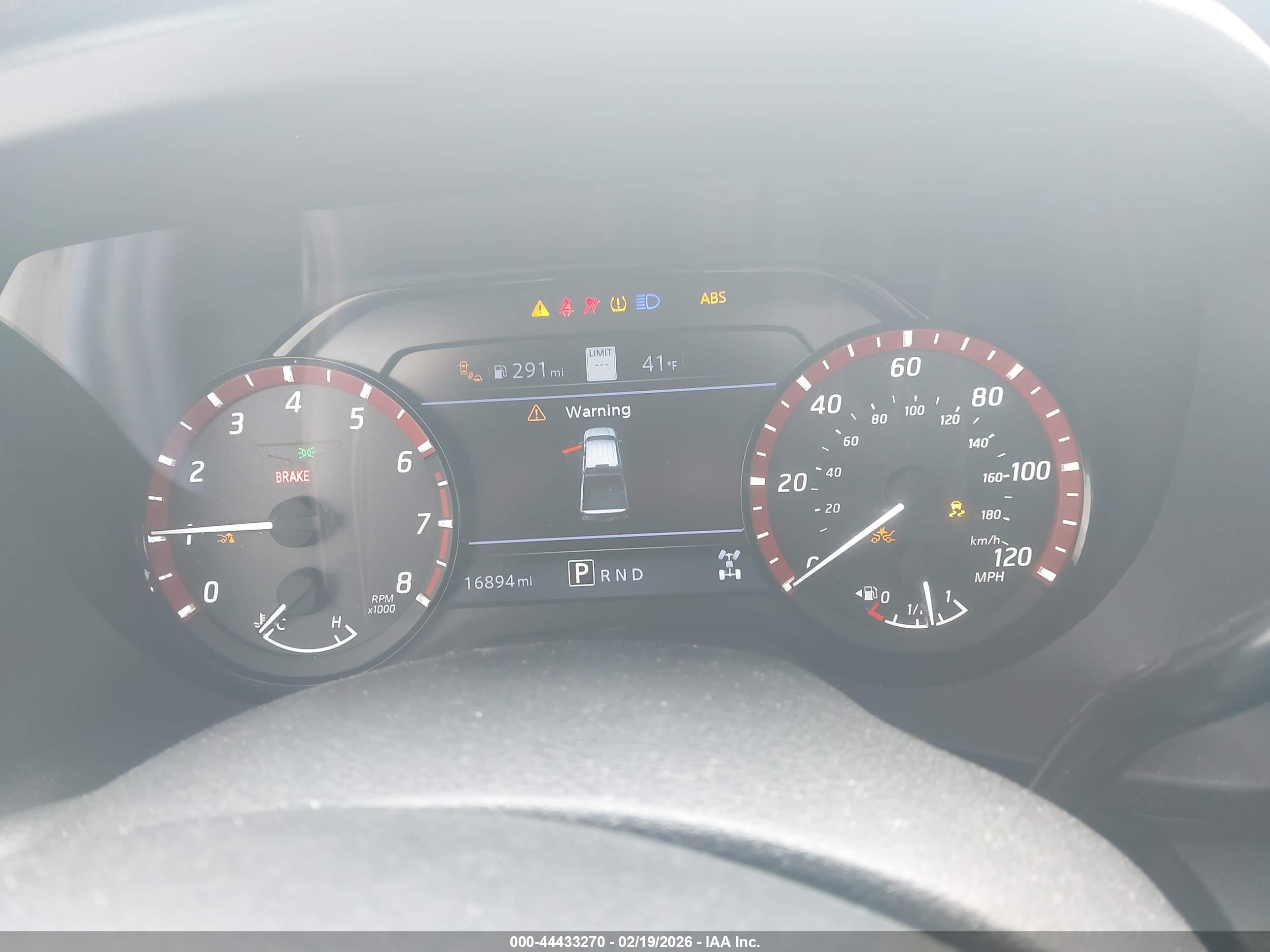 NISSAN TITAN image 7