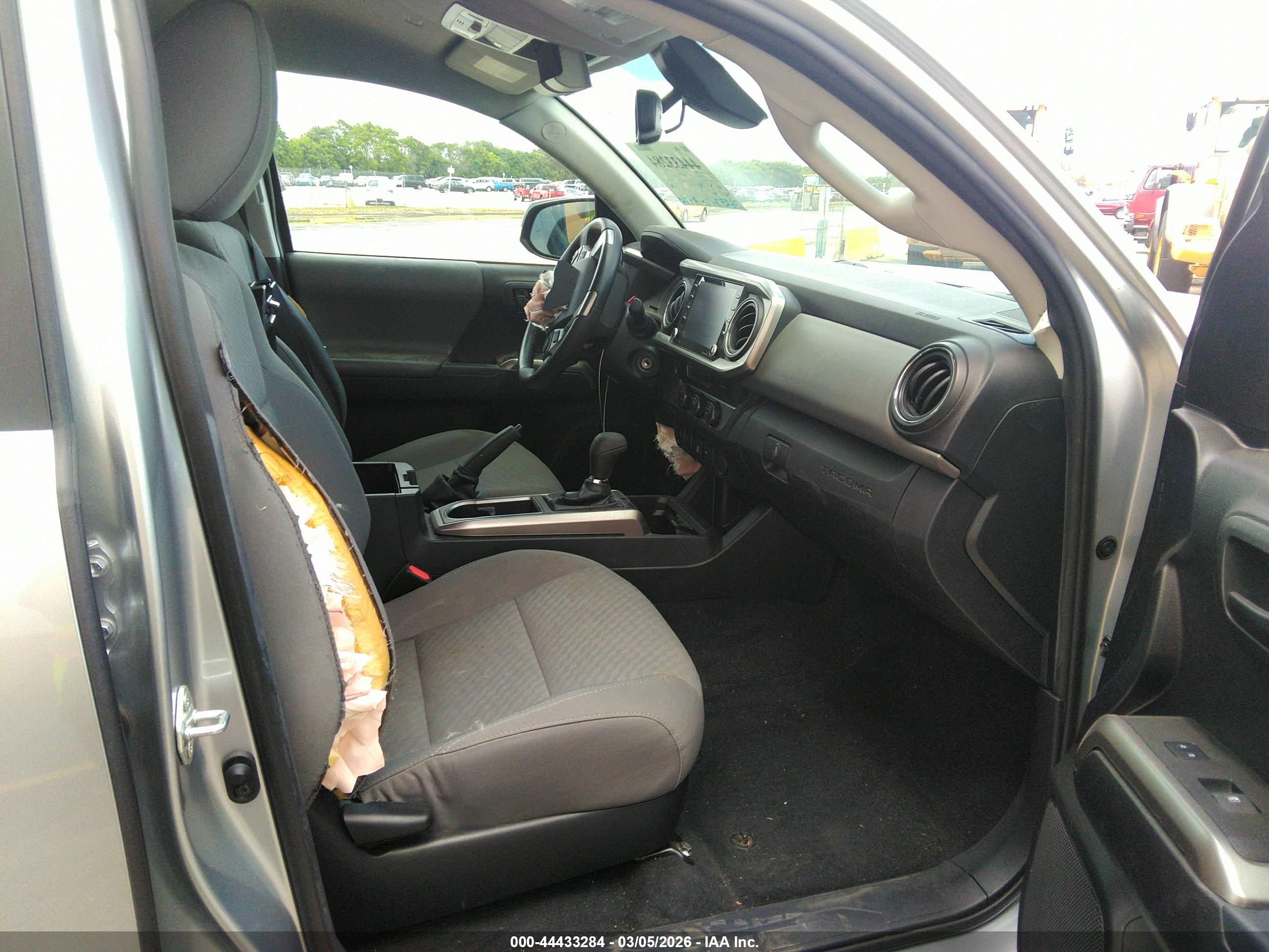 TOYOTA TACOMA image 5