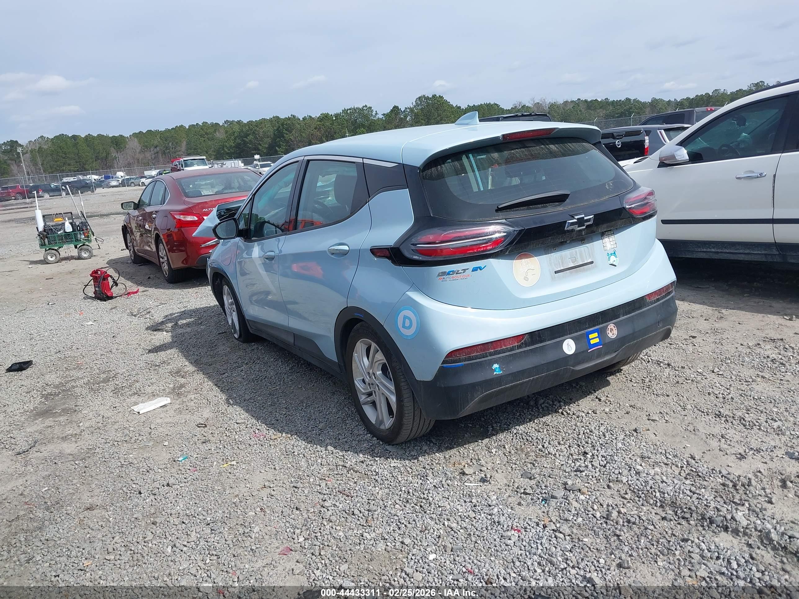 CHEVROLET BOLT image 3