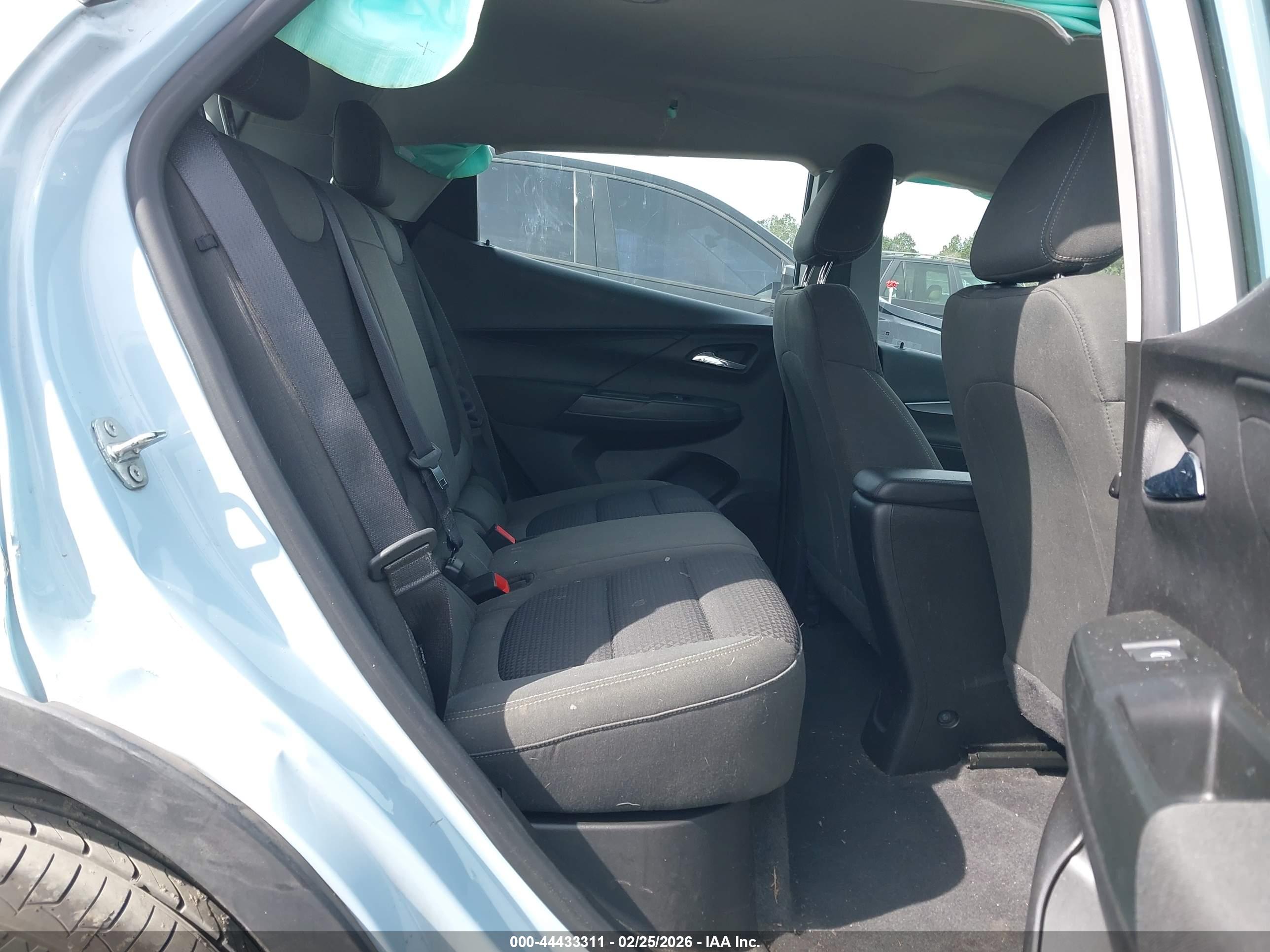CHEVROLET BOLT image 8