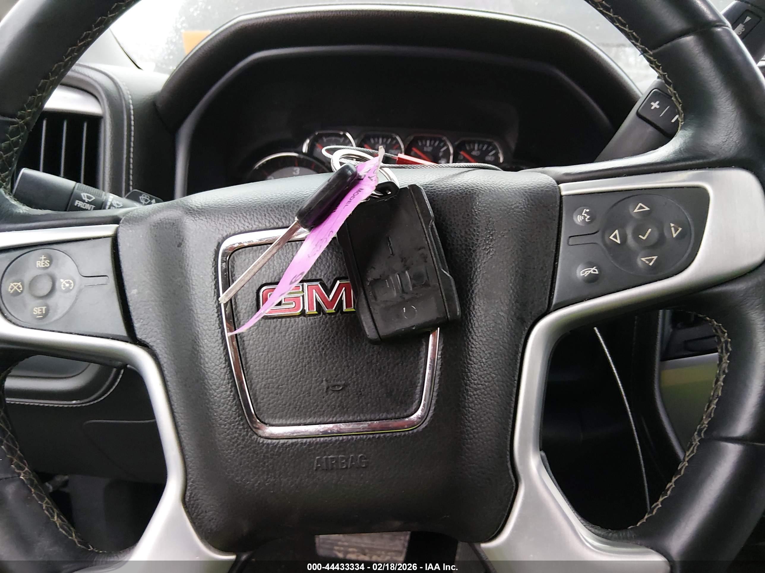 GMC SIERRA image 11
