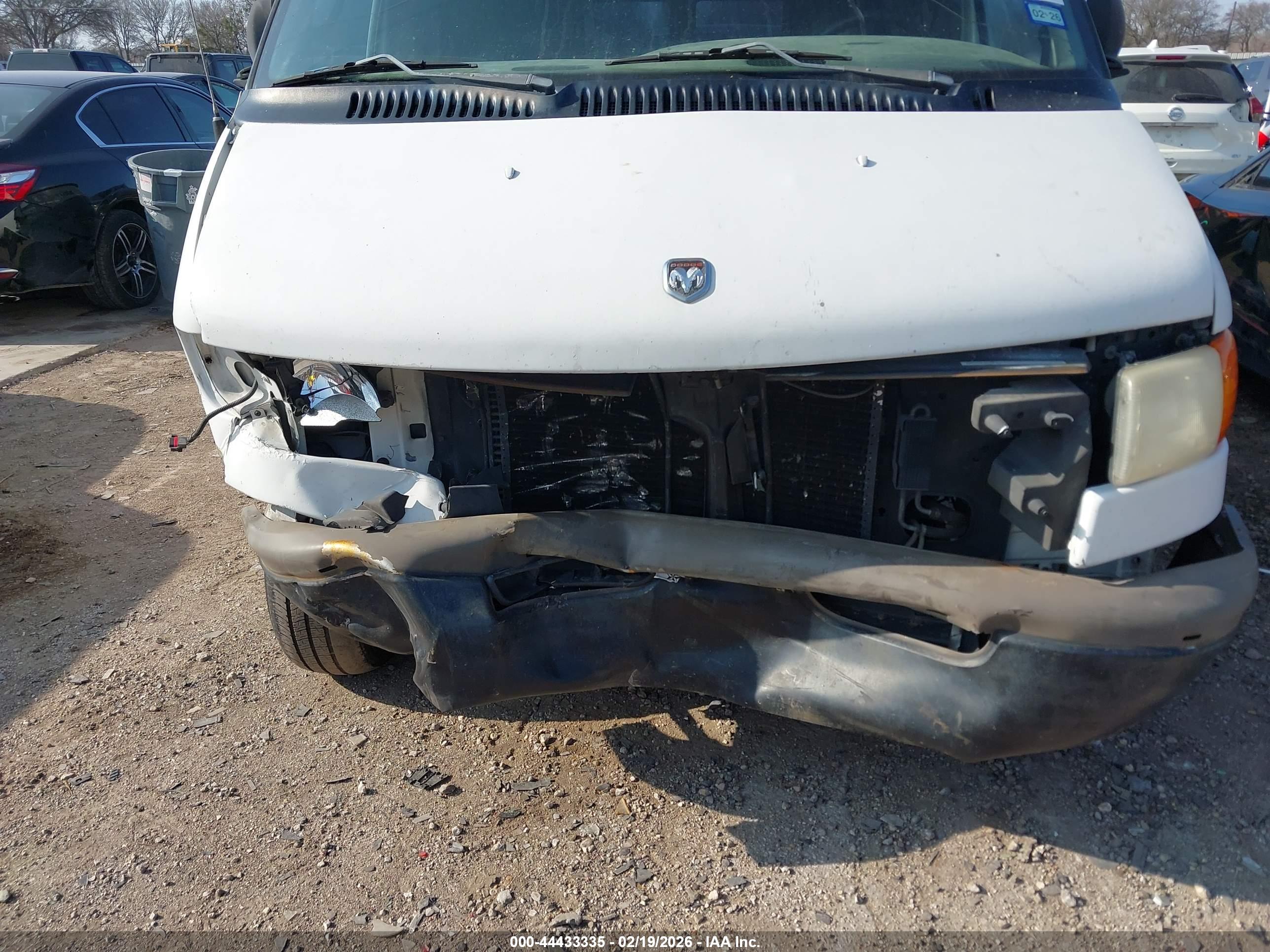 DODGE RAM image 6