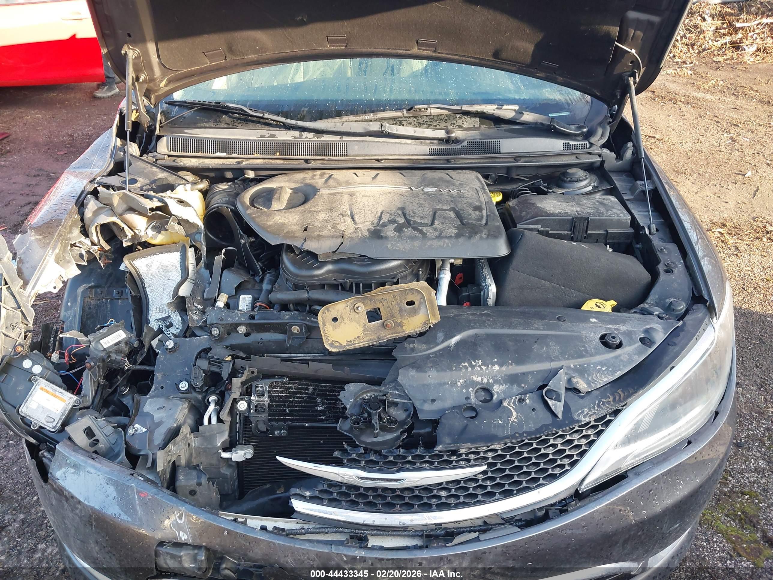 CHRYSLER 200 image 10