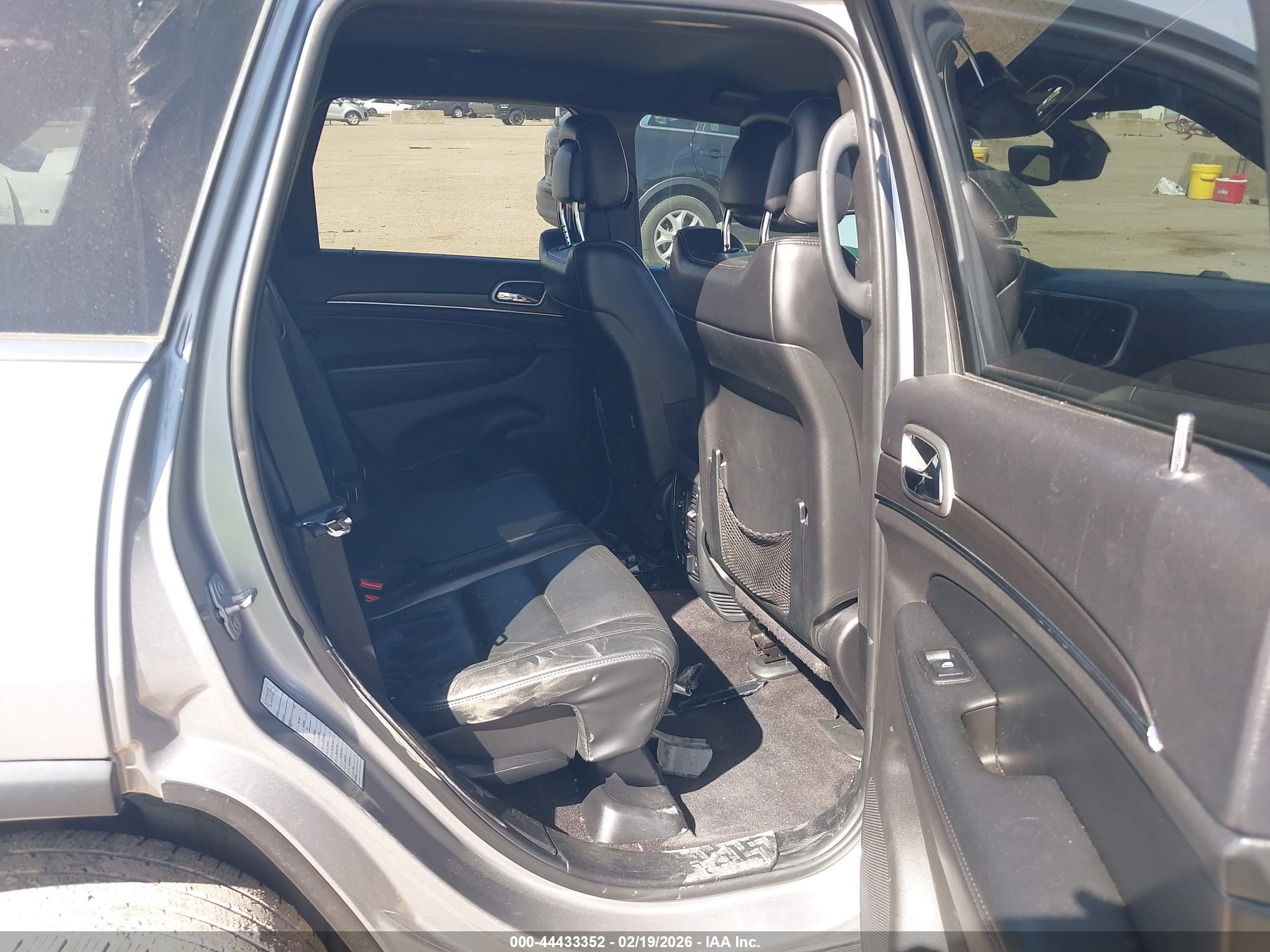 JEEP GRAND image 8