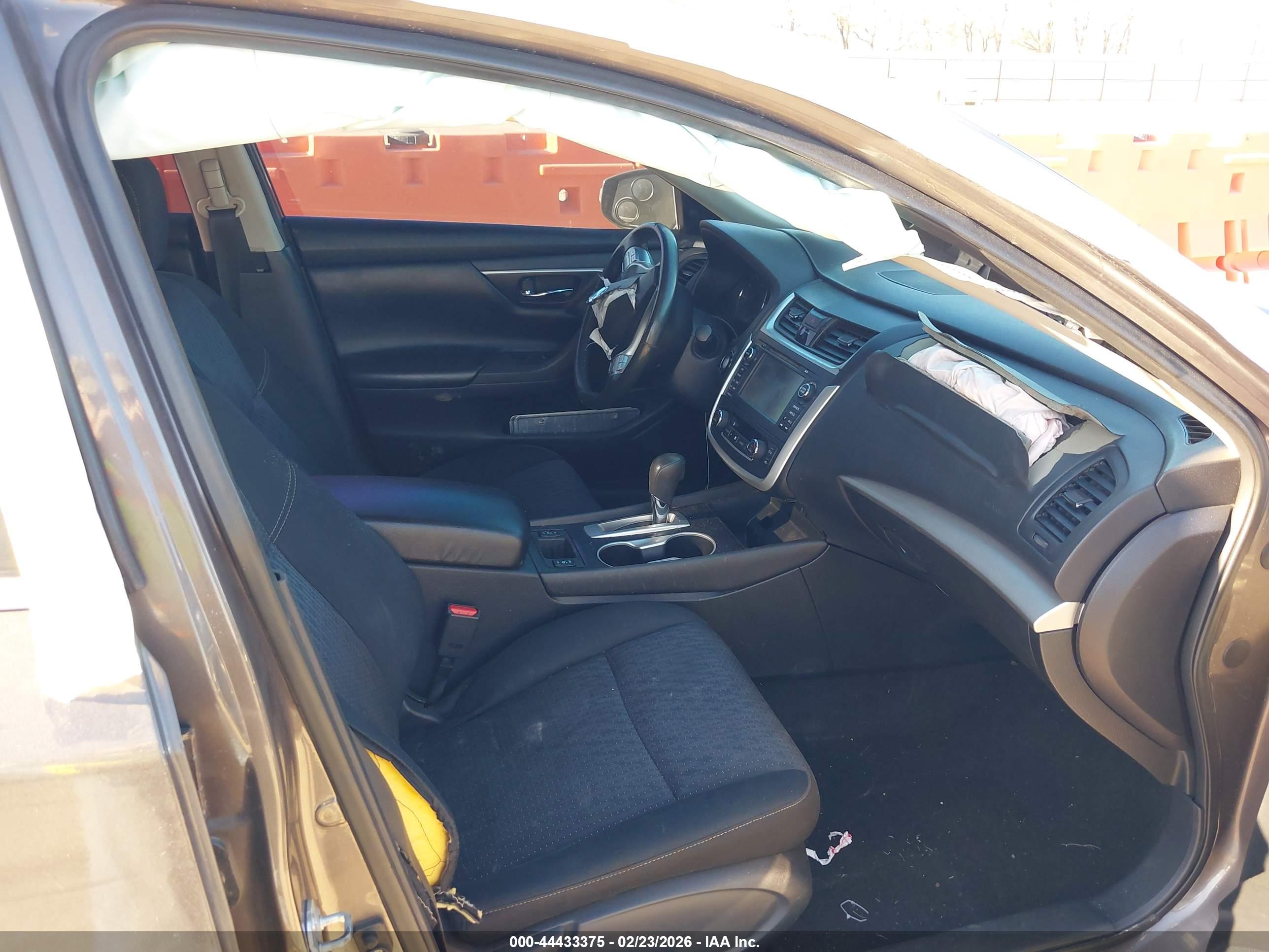 NISSAN ALTIMA image 5