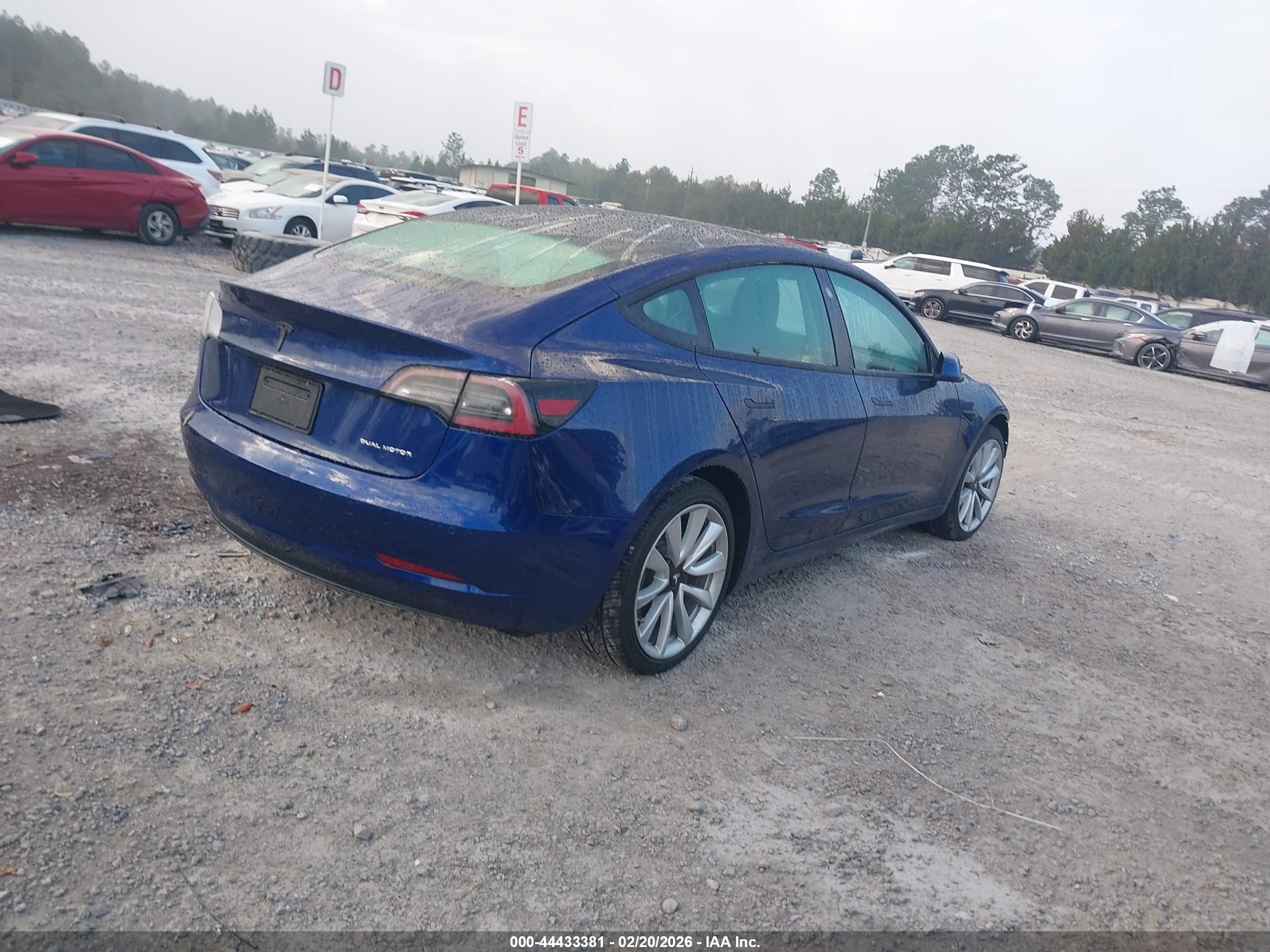 TESLA MODEL image 4