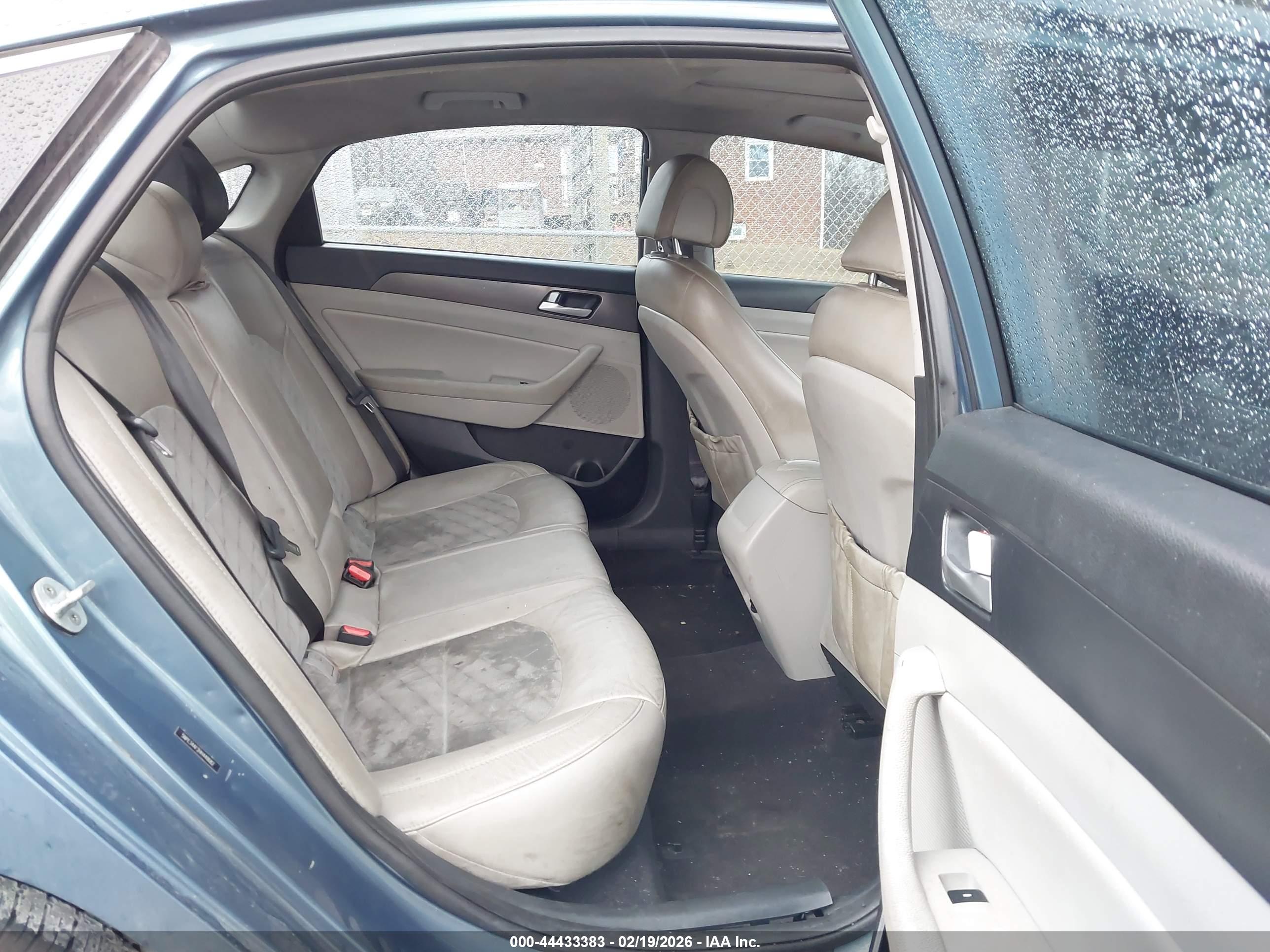 HYUNDAI SONATA image 8