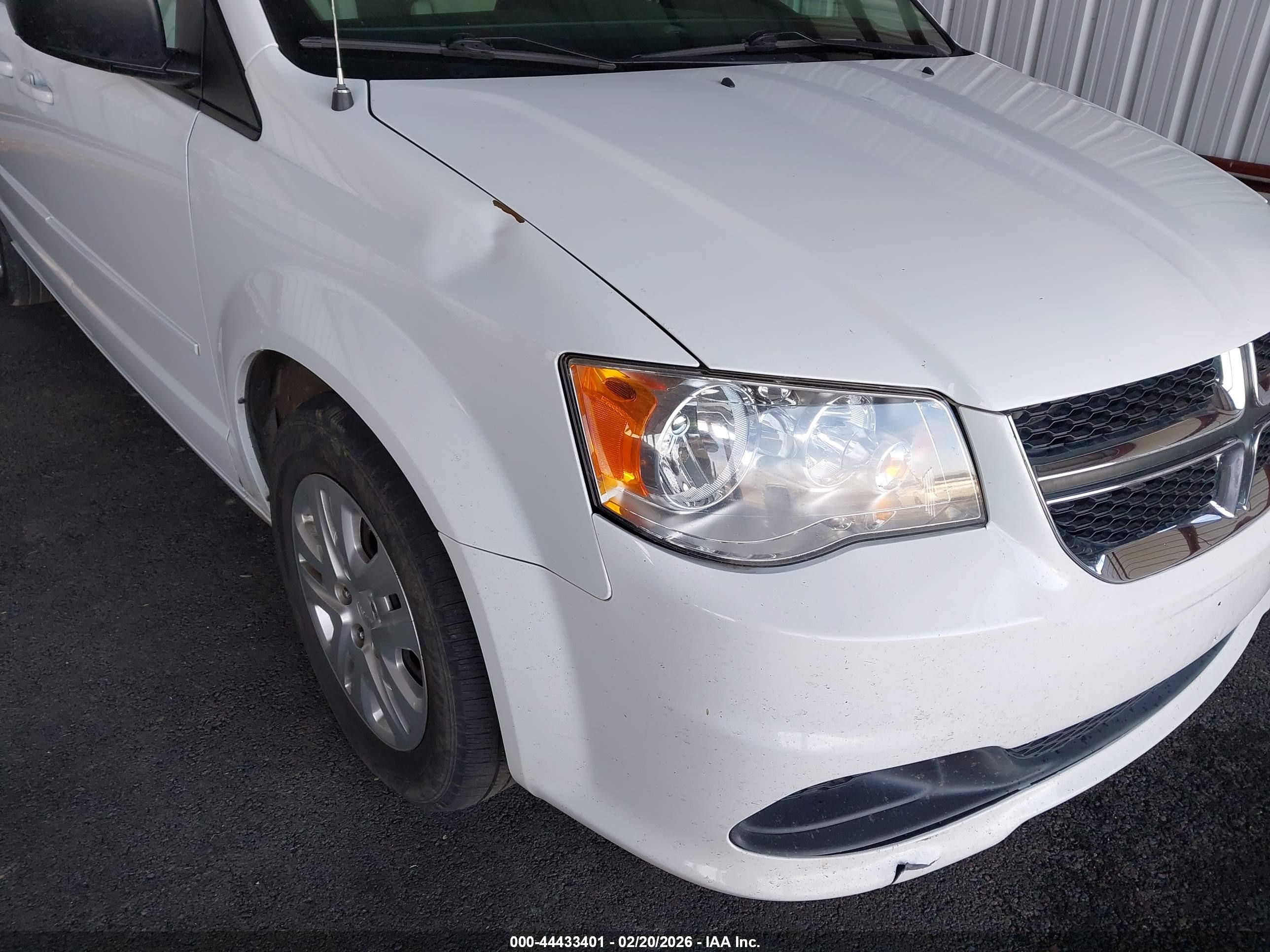 DODGE GRAND image 6