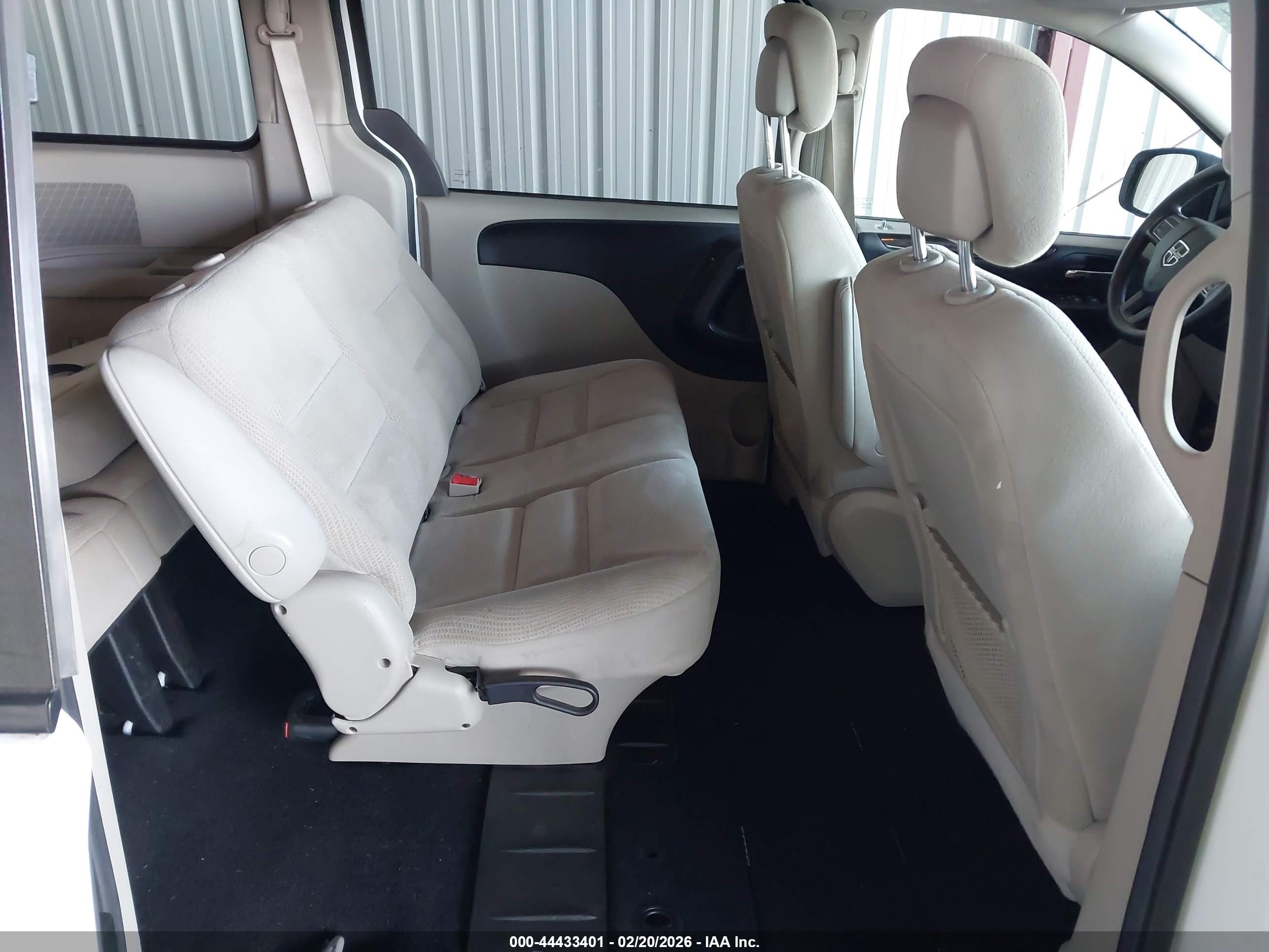 DODGE GRAND image 8