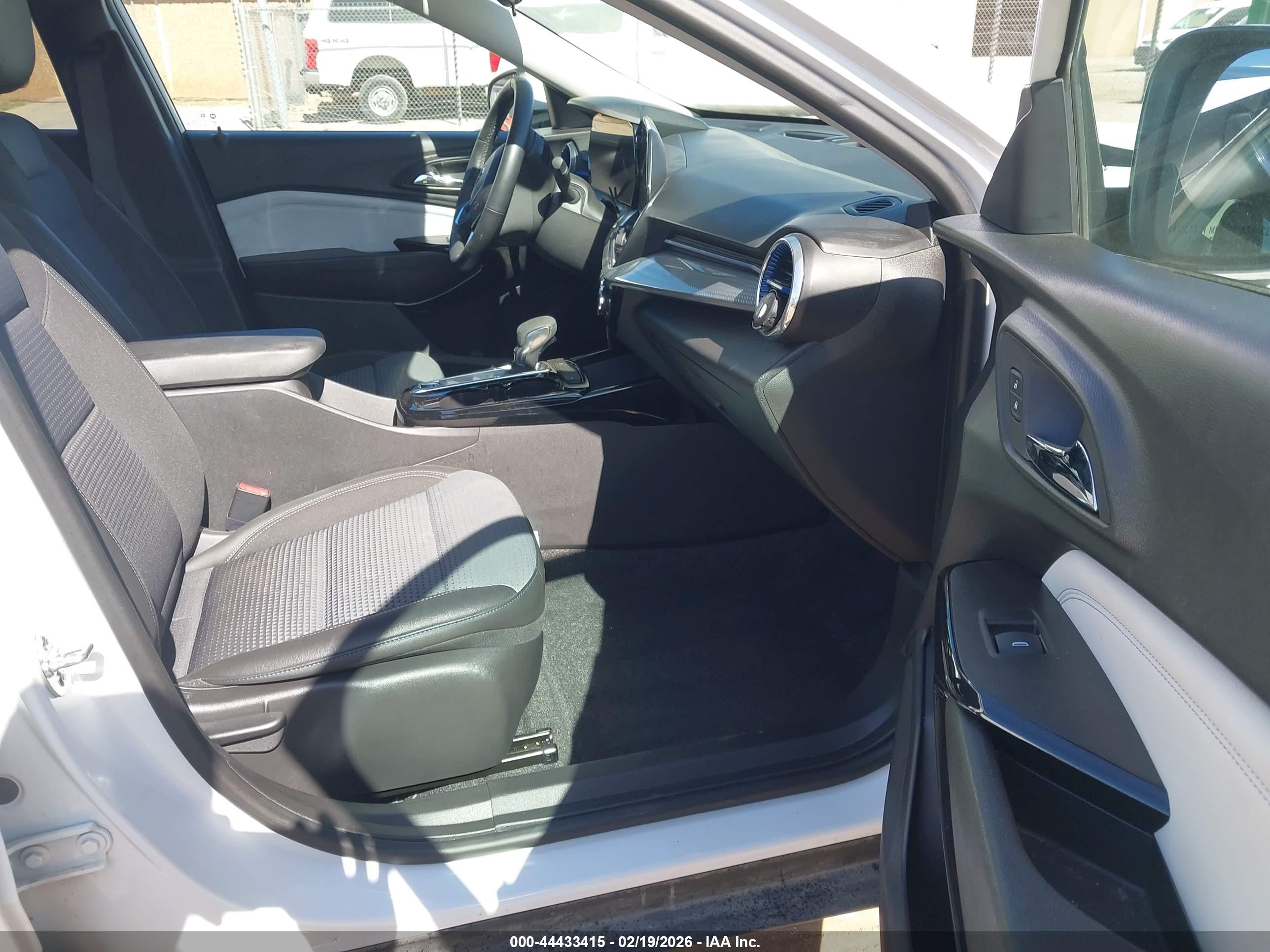 CHEVROLET TRAX image 5